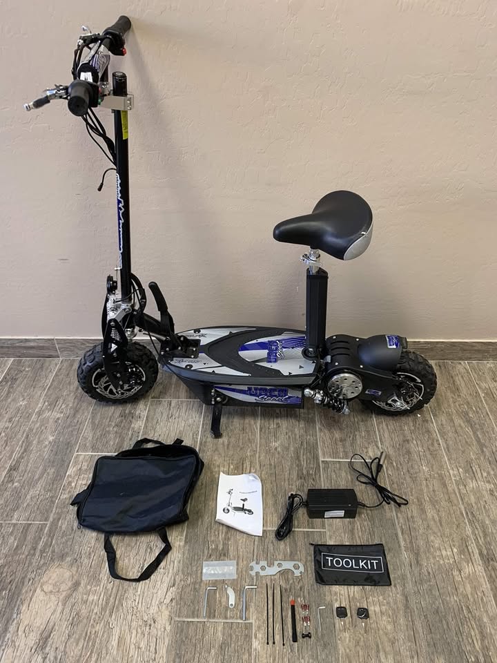 UberScoot 1600w 48v Electric Scooter, Black, Large genannt