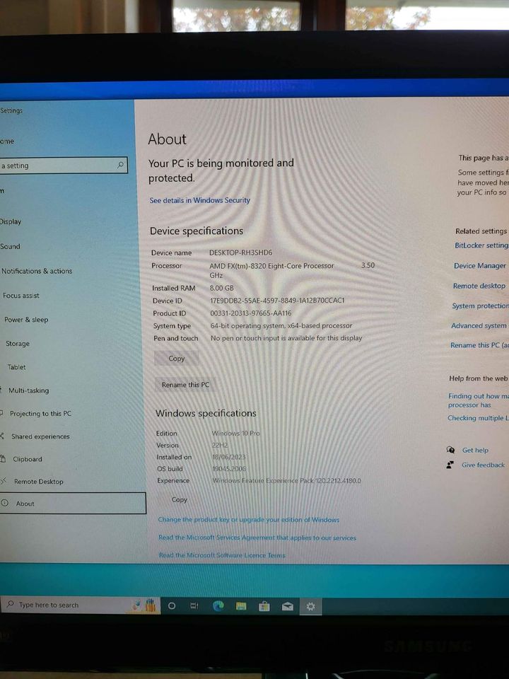 Race Room Driving Simulator + LOGITECH WHEEL + GAMING PC + MONITOR