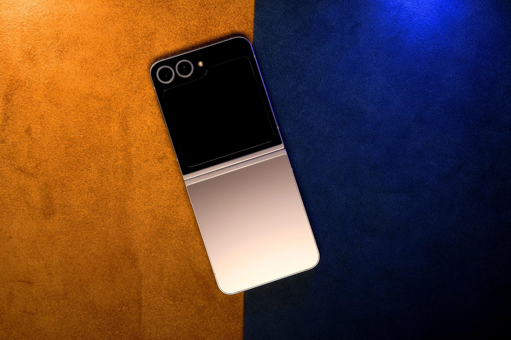 SAMSUNG Galaxy Z Flip 6 AI Cell Phone,  Unlocked Android Smartphone