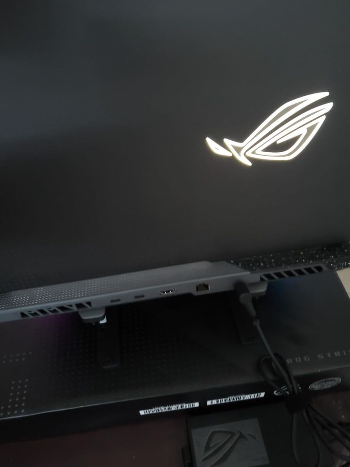 ASUS ROG Strix G15 (2022) Gaming Laptop, 15” 16:10 FHD 144Hz, GeForce RTX 3050, AMD Ryzen™ 7 6800H/HS, 16GB DDR5, 512GB PCIe SSD, Wi-Fi 6E, Windows 11, G513RC-ES73, Eclipse Gray