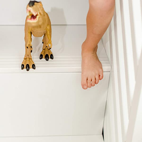 Max & Lily Twin Low Loft Bed with Staircase, White White Low Loft + Staircase Bed