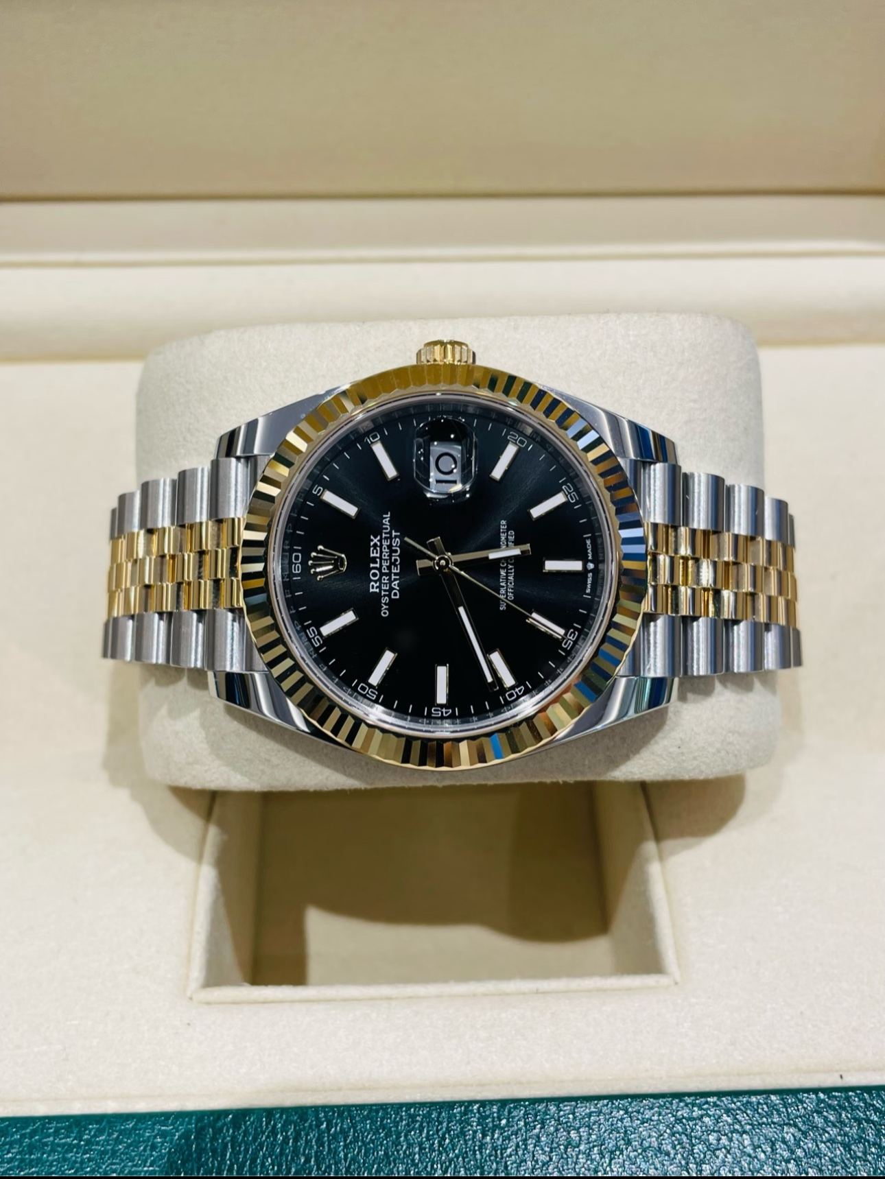 Rolex Datejust 41mm Super CloneSwiss Replica Watch Two Tone JubileeBracelet Black DialRef 126333-0014-3235Swiss Movement - SuperClonesRolex