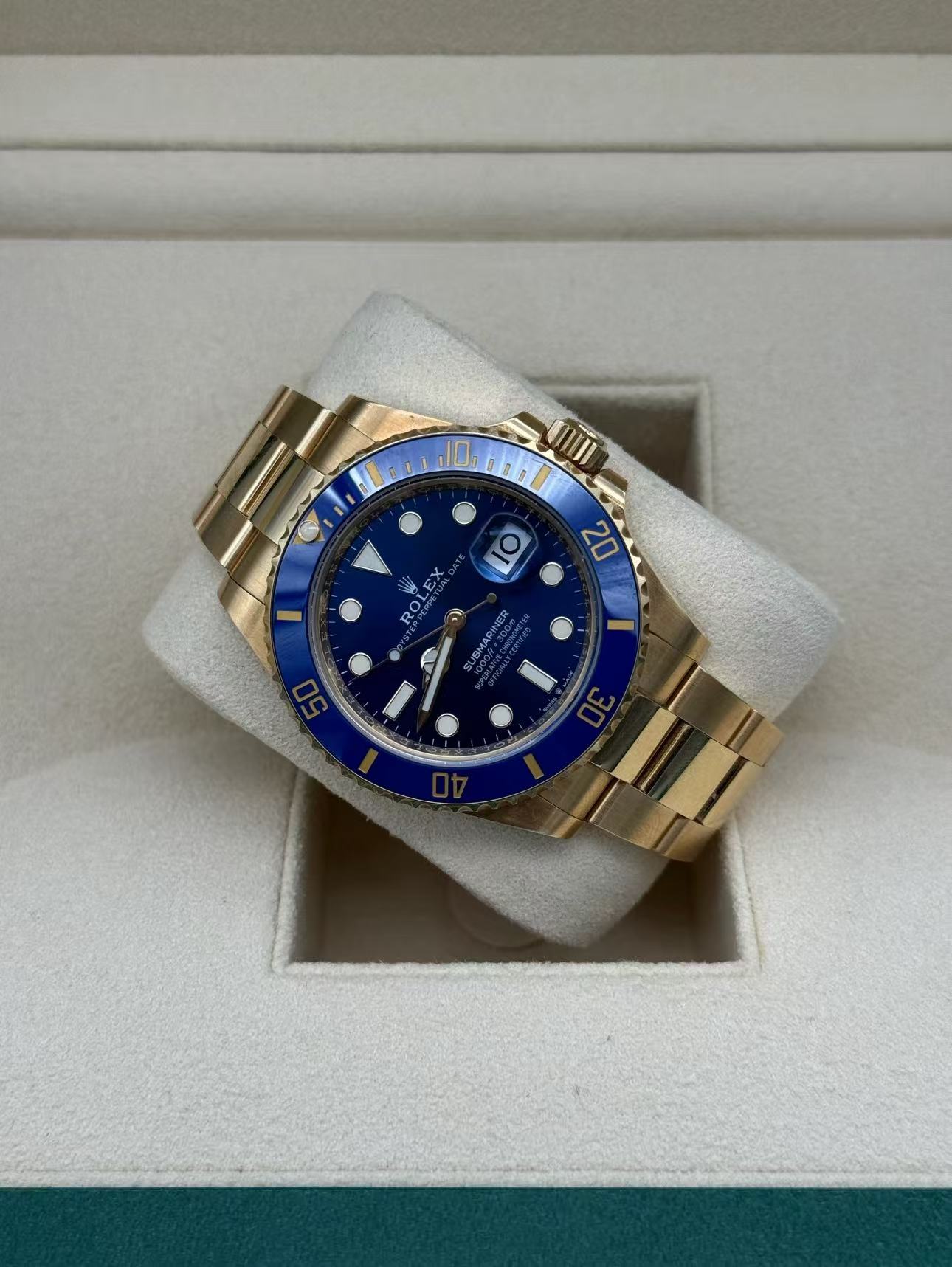 Rolex Submariner Blue DialSuper Clone Swiss ReplicaWatch  18k Gold Ref 126618LB 3235 SwissMovement - SuperClonesRolex