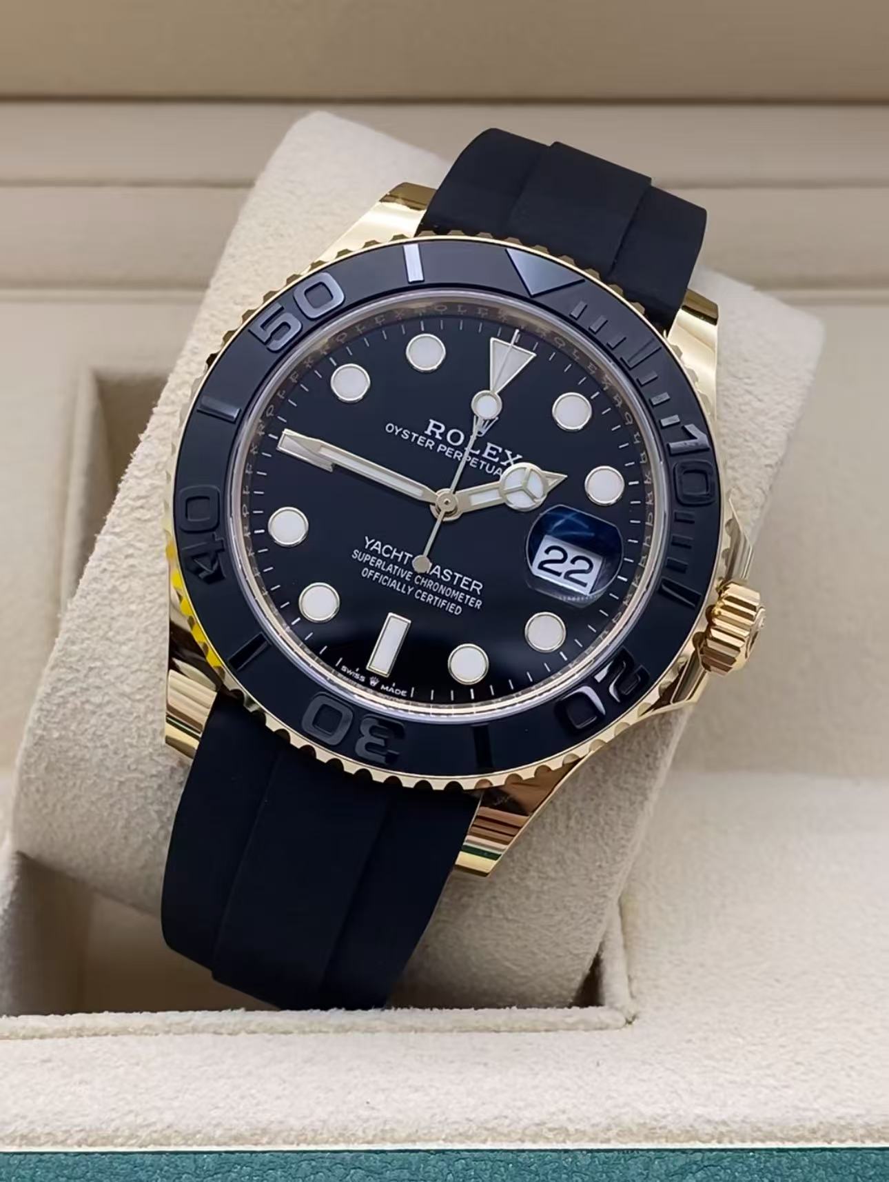 Rolex Yacht Master 18k Yellow Gold Super CloneSwiss Replica Watch OysterFlex Rubber Strap Ref 226658-3235 Swiss Movement - SuperClonesRolex