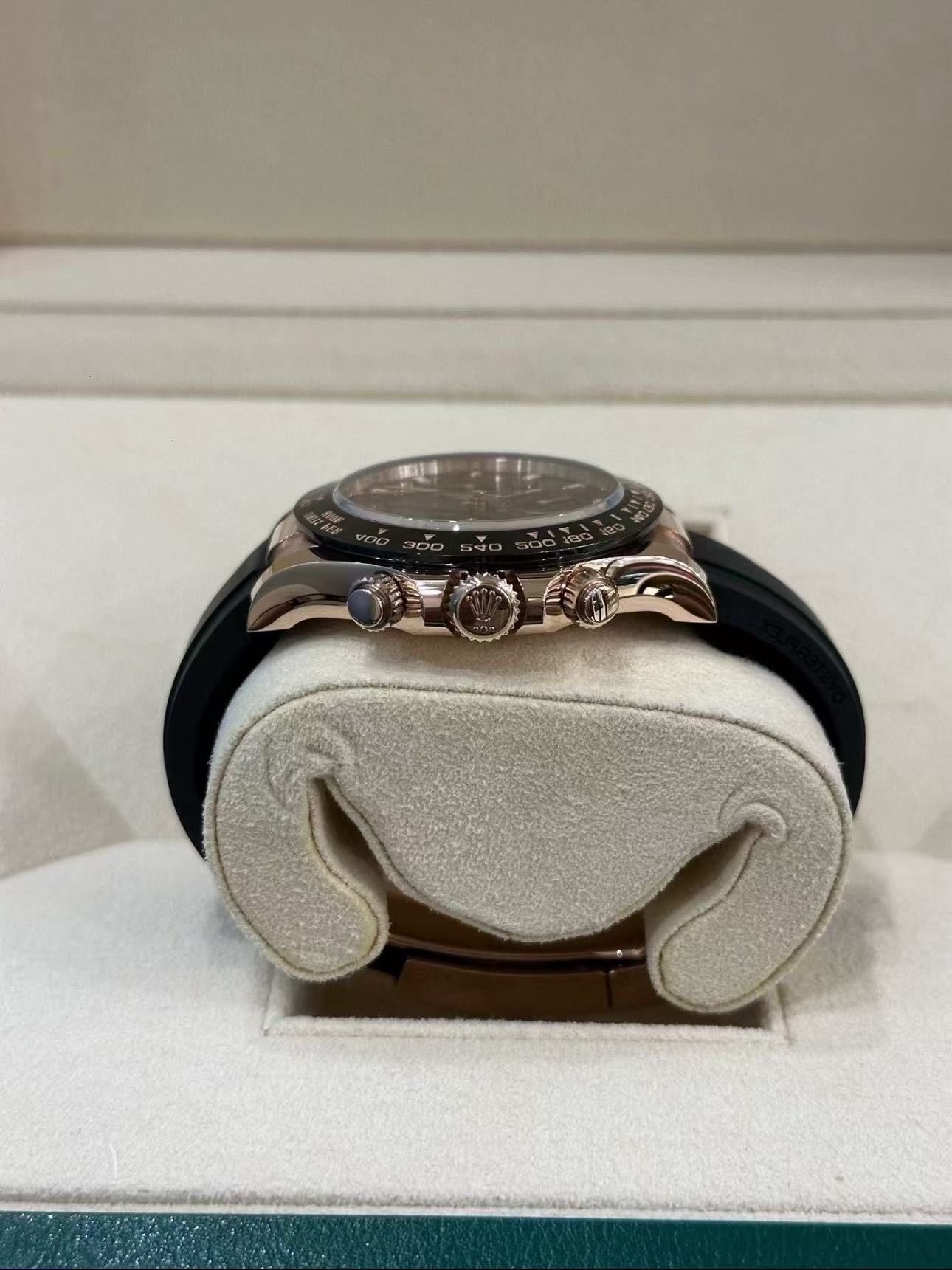 Rolex Daytona 18k Rose Gold Super Clone SwissReplica Watch OysterFlex Rubber Strap Ref 116515LN 4130 Swiss Movement - SuperClonesRolex