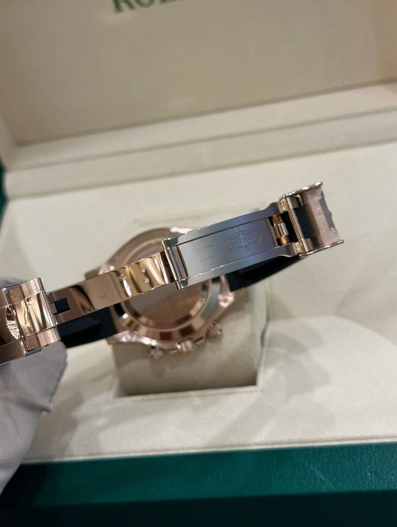 Rolex Daytona 18k Rose Gold Super Clone SwissReplica Watch OysterFlex Rubber Strap Ref 116515LN 4130 Swiss Movement - SuperClonesRolex