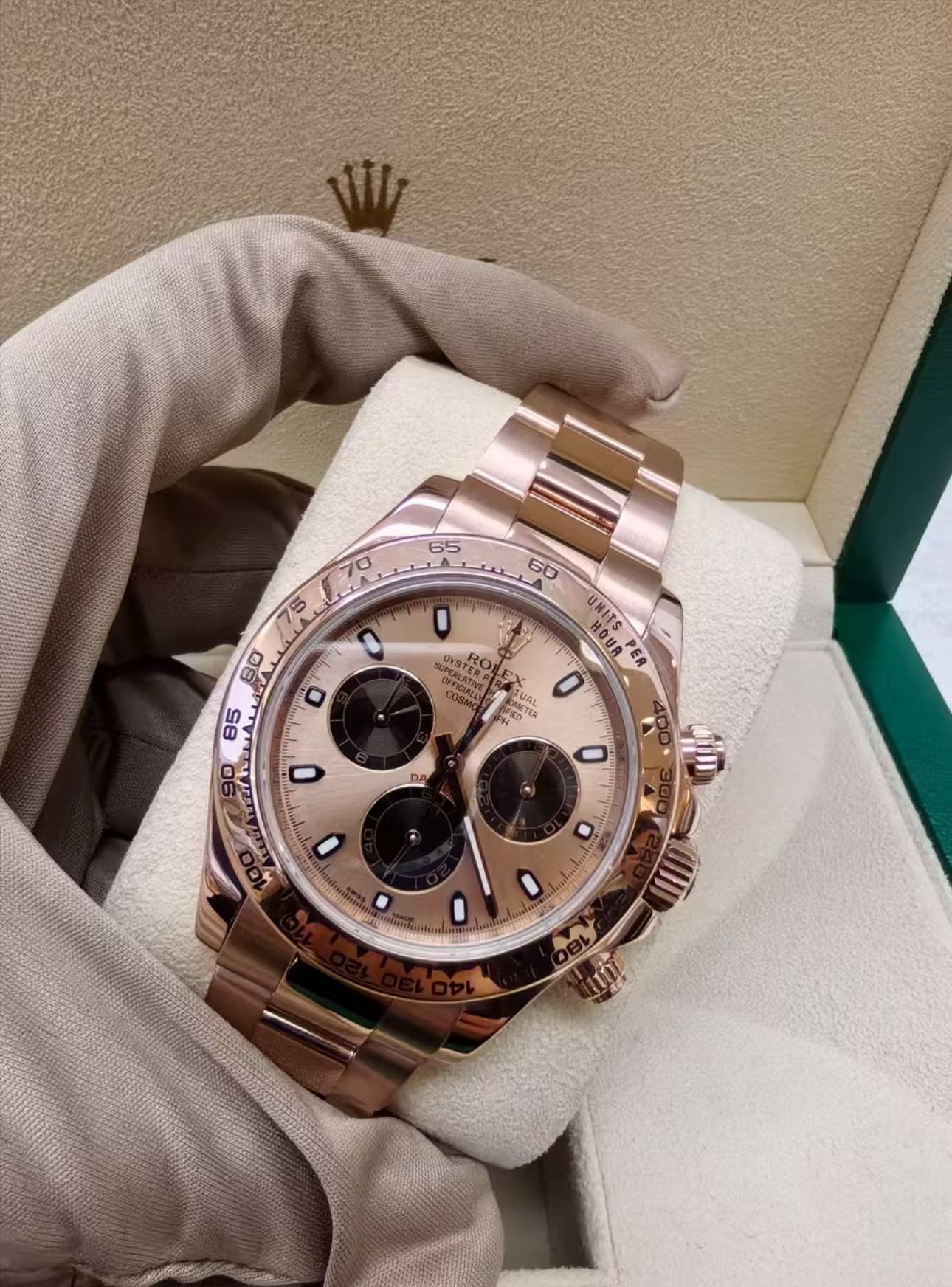 Rolex Daytona ChocolateDial Super Clone SwissReplica Watch 18k RoseGold Bracelet Ref 116505-4130 Swiss Movement - SuperClonesRolex