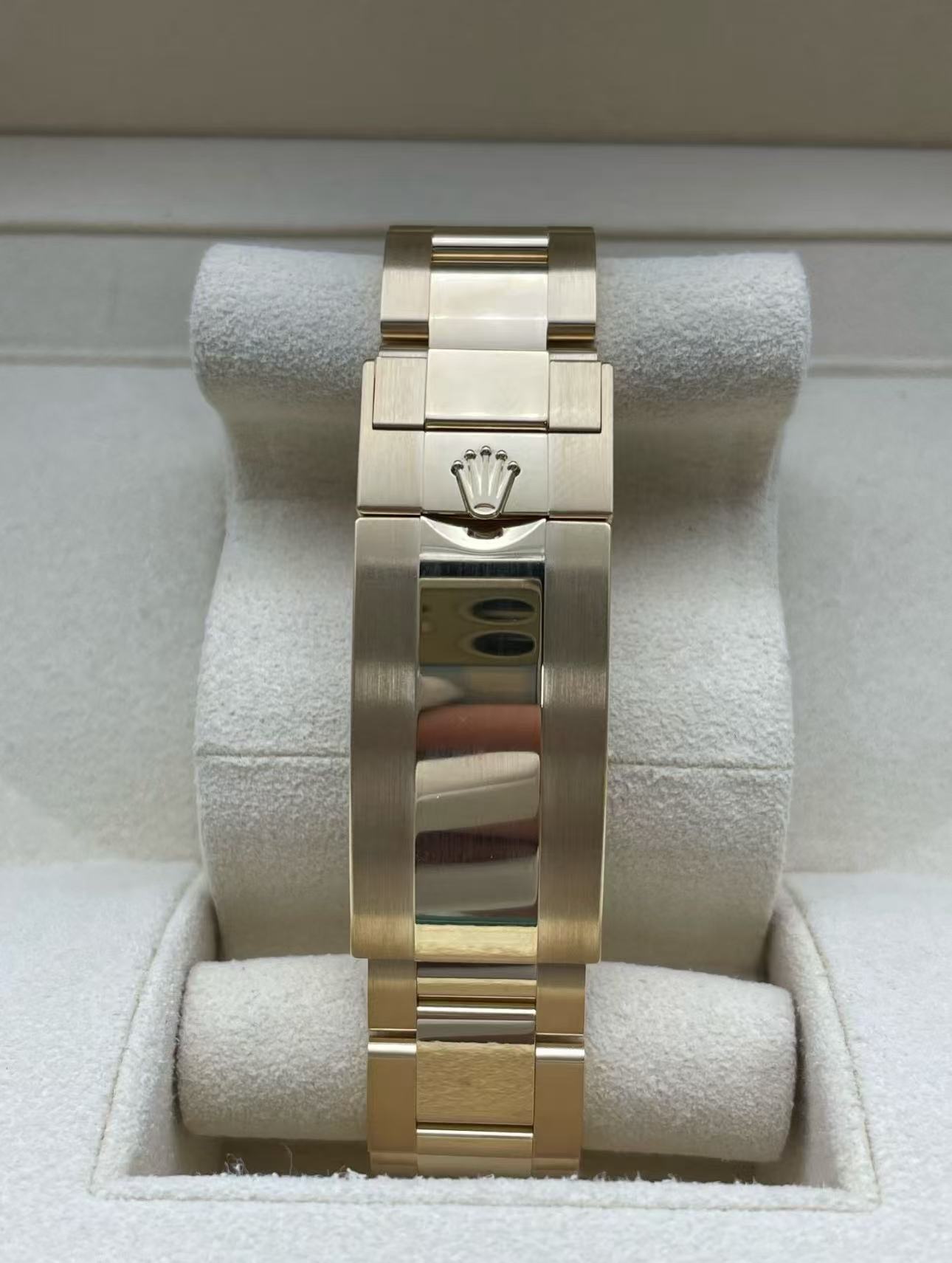 Rolex Submariner Super Clone Swiss ReplicaWatch 18kGold Ref 126618LN 3235 SwissMovement - SuperClonesRolex