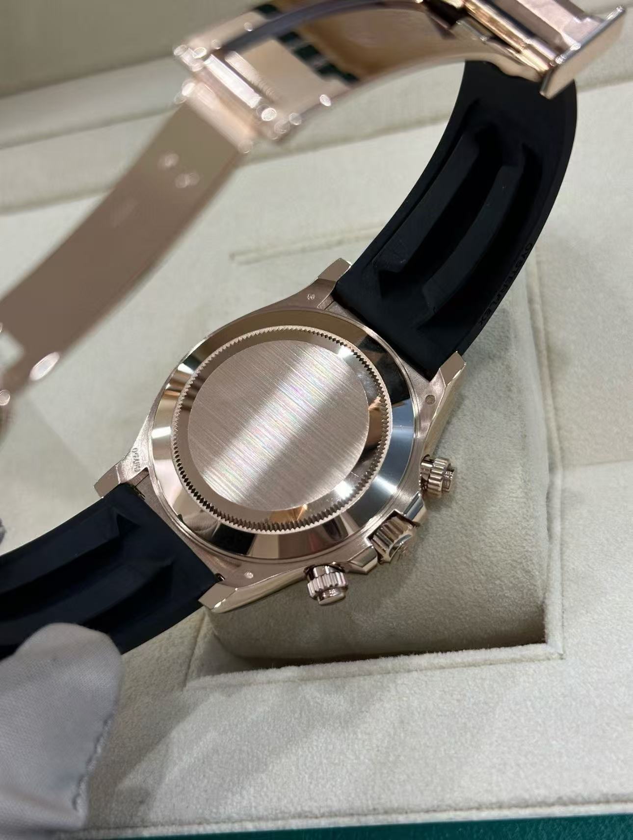 Rolex Daytona 18k Rose Gold Super Clone SwissReplica Watch OysterFlex Rubber Strap Ref 116515LN 4130 Swiss Movement - SuperClonesRolex