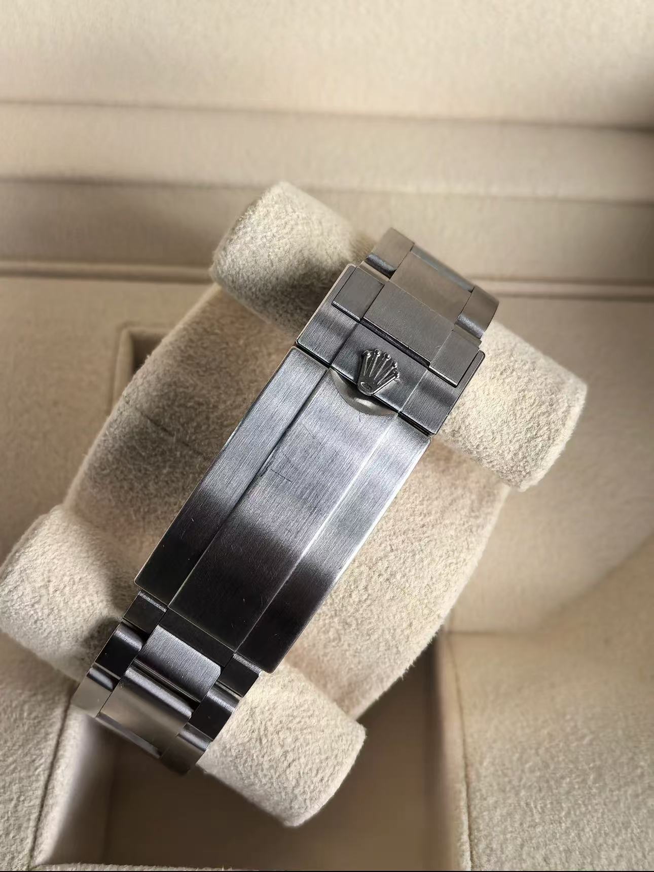 Rolex Sea-Dweller 43mm Super Clone SwissReplica Watch Ref 126600 3235 SwissMovement - SuperClonesRolex