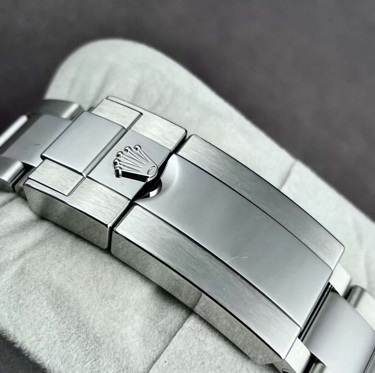 Rolex Yacht Master BlueDial Super Clone SwissReplica Watch Ref 126622 3235 Swiss Movement - SuperClonesRolex