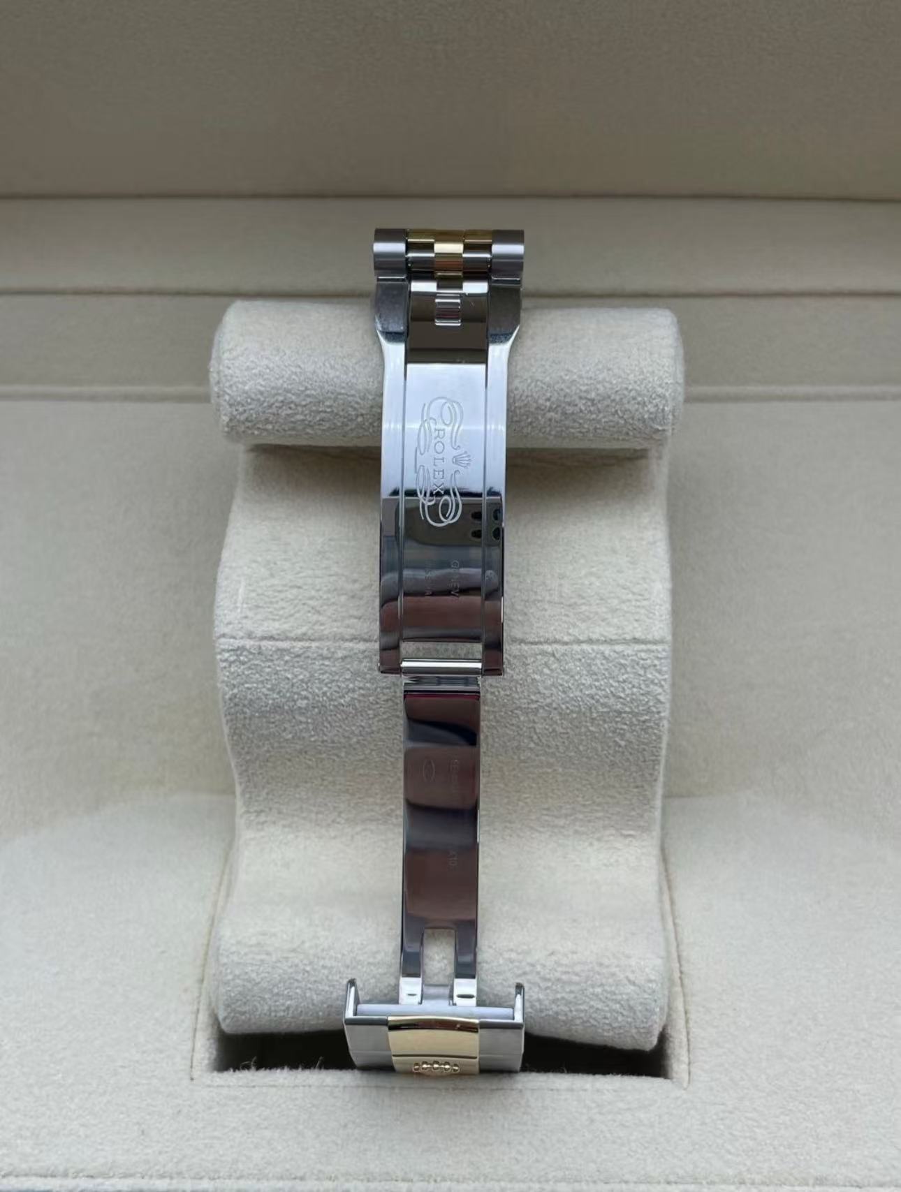 Rolex Datejust 41mm Super Clone Swiss Watch Two Tone Jubilee Bracelet Champagne Dial Ref M126333-0012-3235 Swiss Movement - SuperClonesRolex