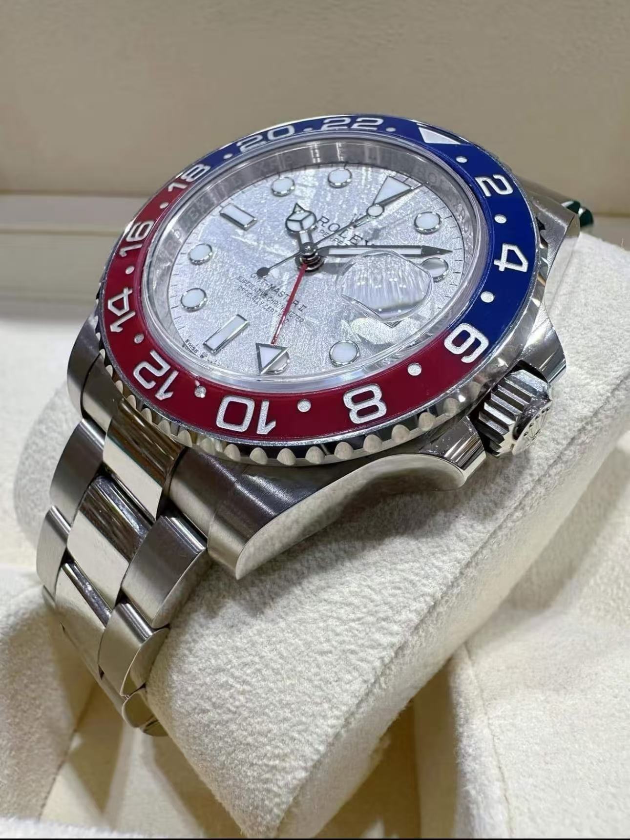 Rolex GMT Master II Pepsi SuperClone Swiss Replica Watch RefM126719BLRO 3285 Swiss Movement - SuperClonesRolex