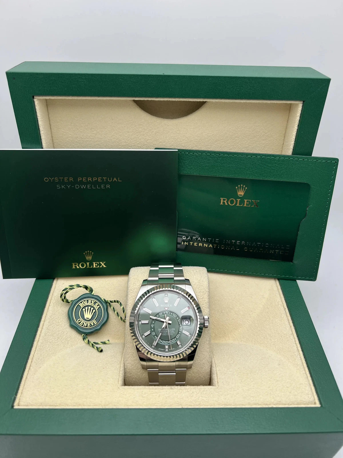 Rolex Sky-Dweller Green Dial Super Clone Swiss ReplicaWatch  Oyster Bracelet Ref 336934 9002 Swiss Movement - SuperClonesRolex