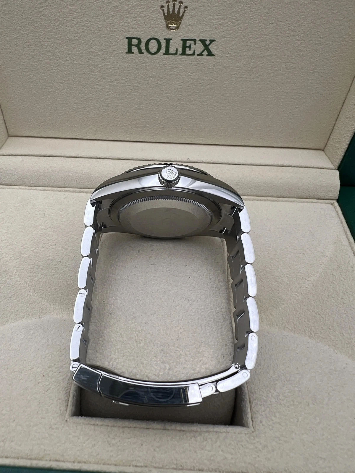 Rolex Sky-Dweller Green Dial Super Clone Swiss ReplicaWatch  Oyster Bracelet Ref 336934 9002 Swiss Movement - SuperClonesRolex