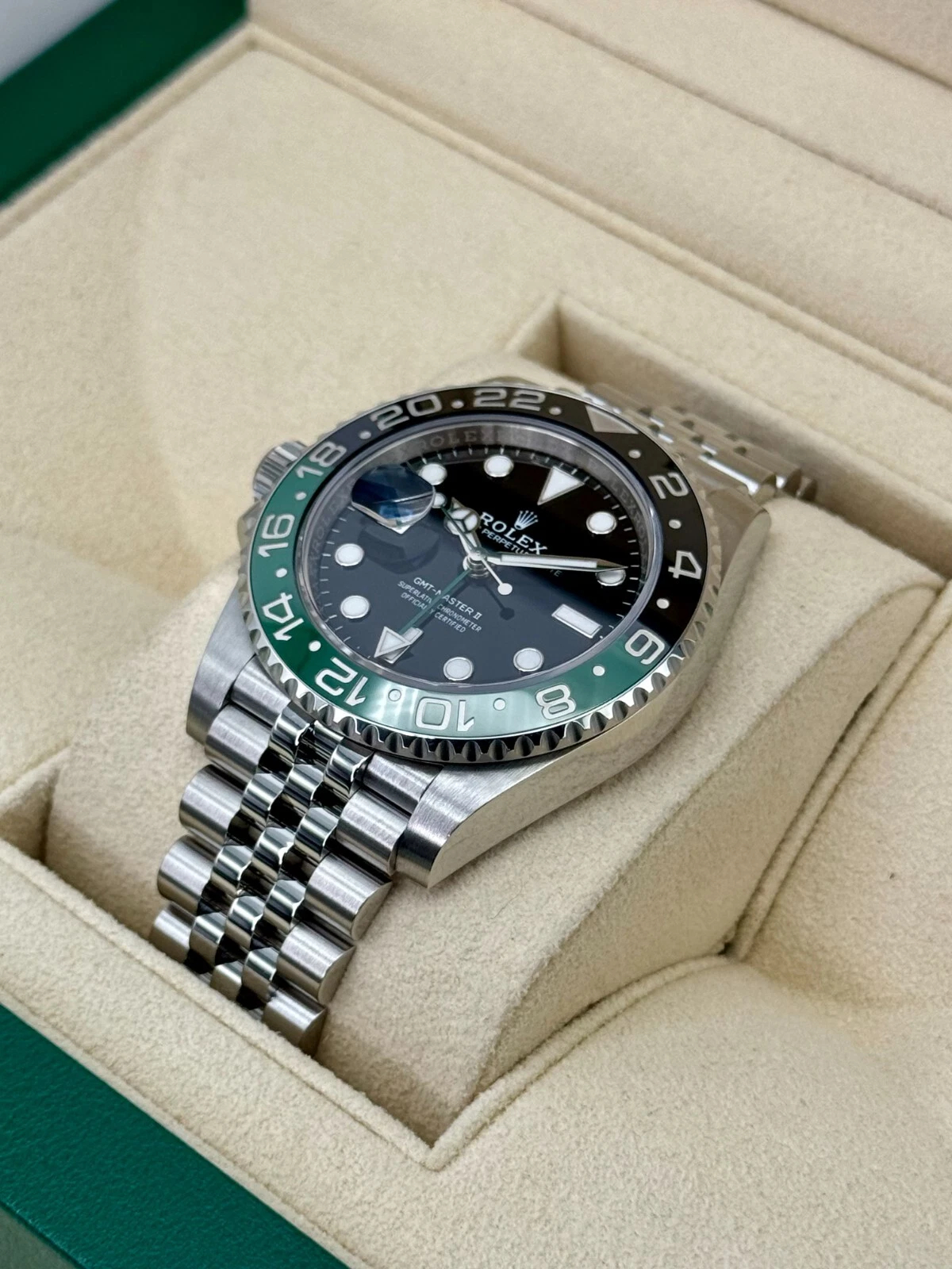 RolexGMT Masterll Sprite 'Jubilee Bracelet'SuperClone Swiss Replica Watch Ref 126720VTNR 3285S wiss Movement - SuperClonesRolex