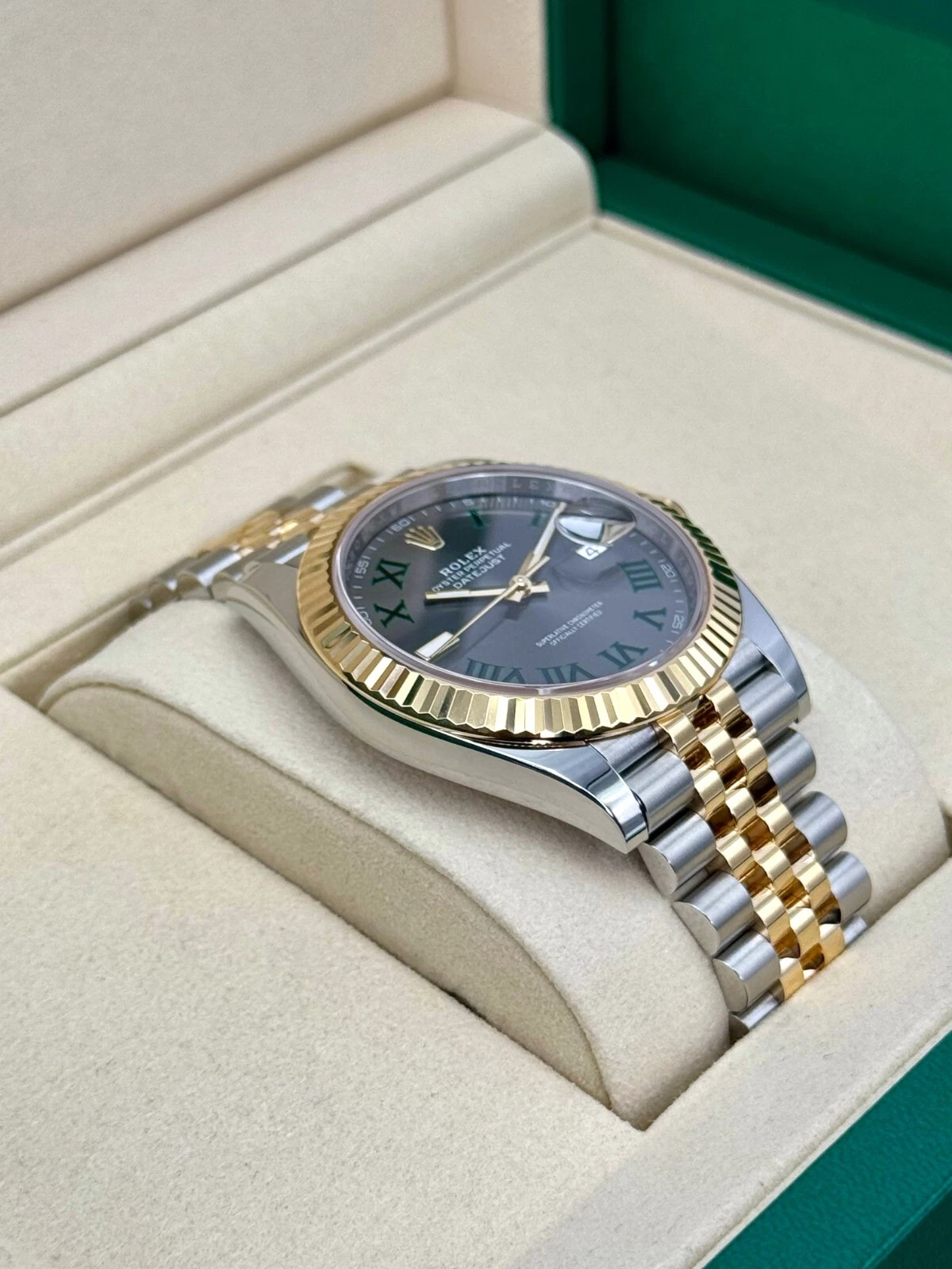 Rolex Datejust 36mm Super Clone Swiss Watch Yellow Rolesor Jubilee Bracelet White Mother of Pearl Dial Ref M126233-0035-3235 Swiss Movement - SuperClonesRolex