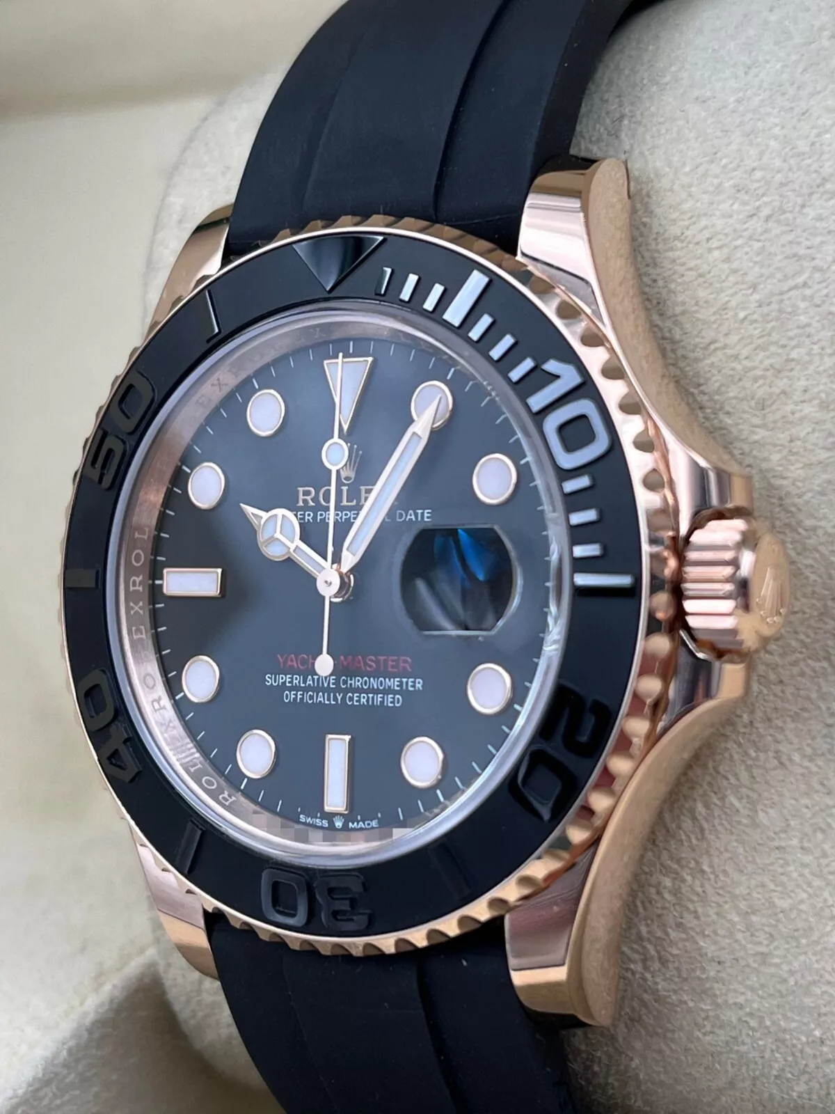 Rolex Yacht Master 18k Rose Gold Super Clone Swiss Replica Watch OysterFlex Rubber Strap Ref 126655 3235 Swiss Movement - SuperClonesRolex