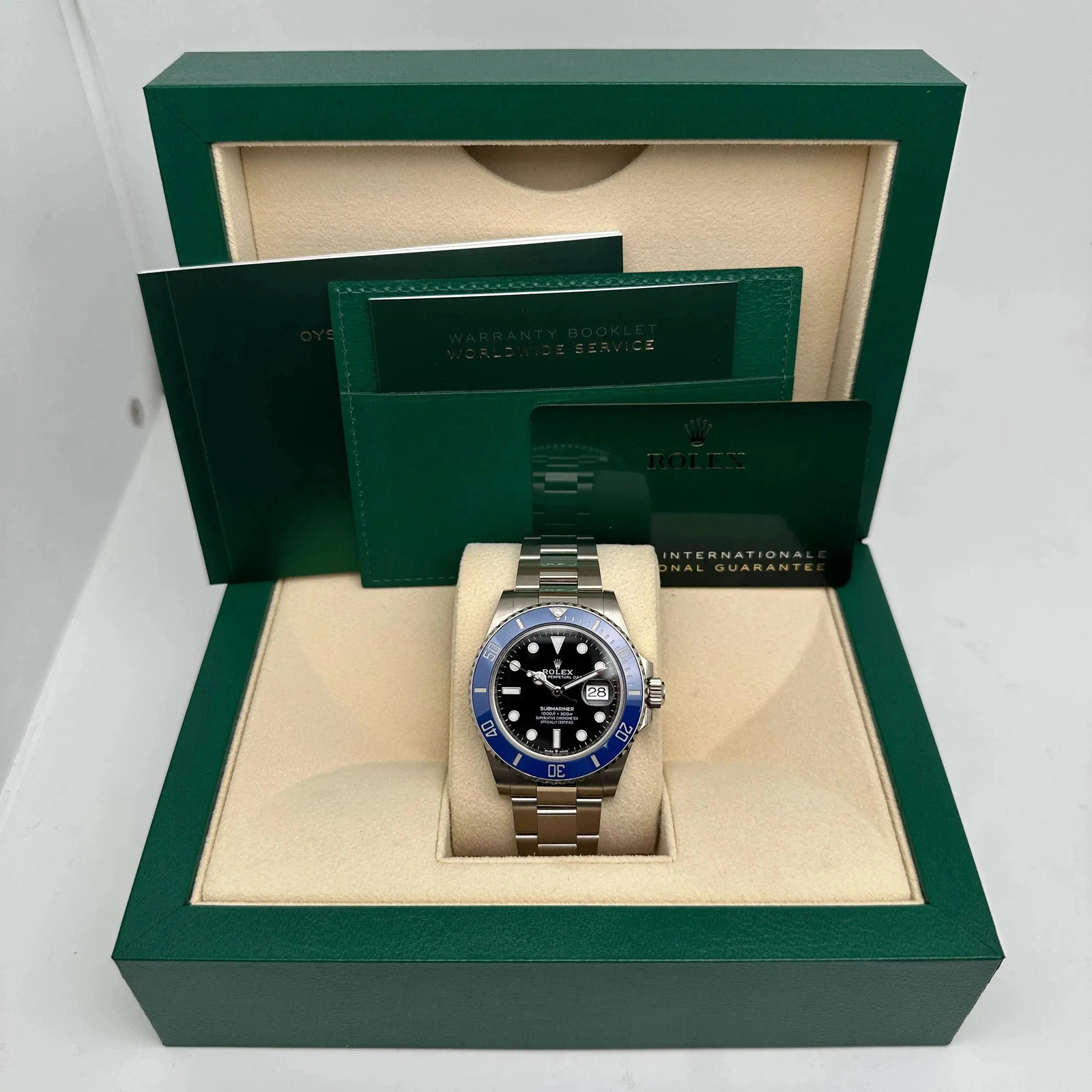 Rolex Submariner Super Clone Swiss ReplicaWatch Ref 126619LB 3235 Swiss Movement - SuperClonesRolex