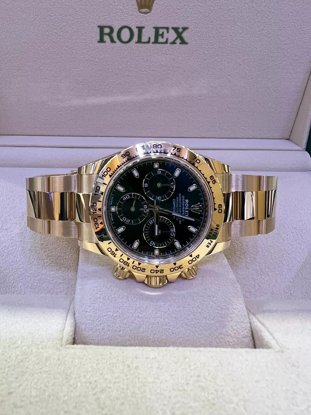 Rolex Daytona Green Dial SuperClone Swiss Replica Watch 18kGold Bracelet Ref 116508-4130S wiss Movement - SuperClonesRolex