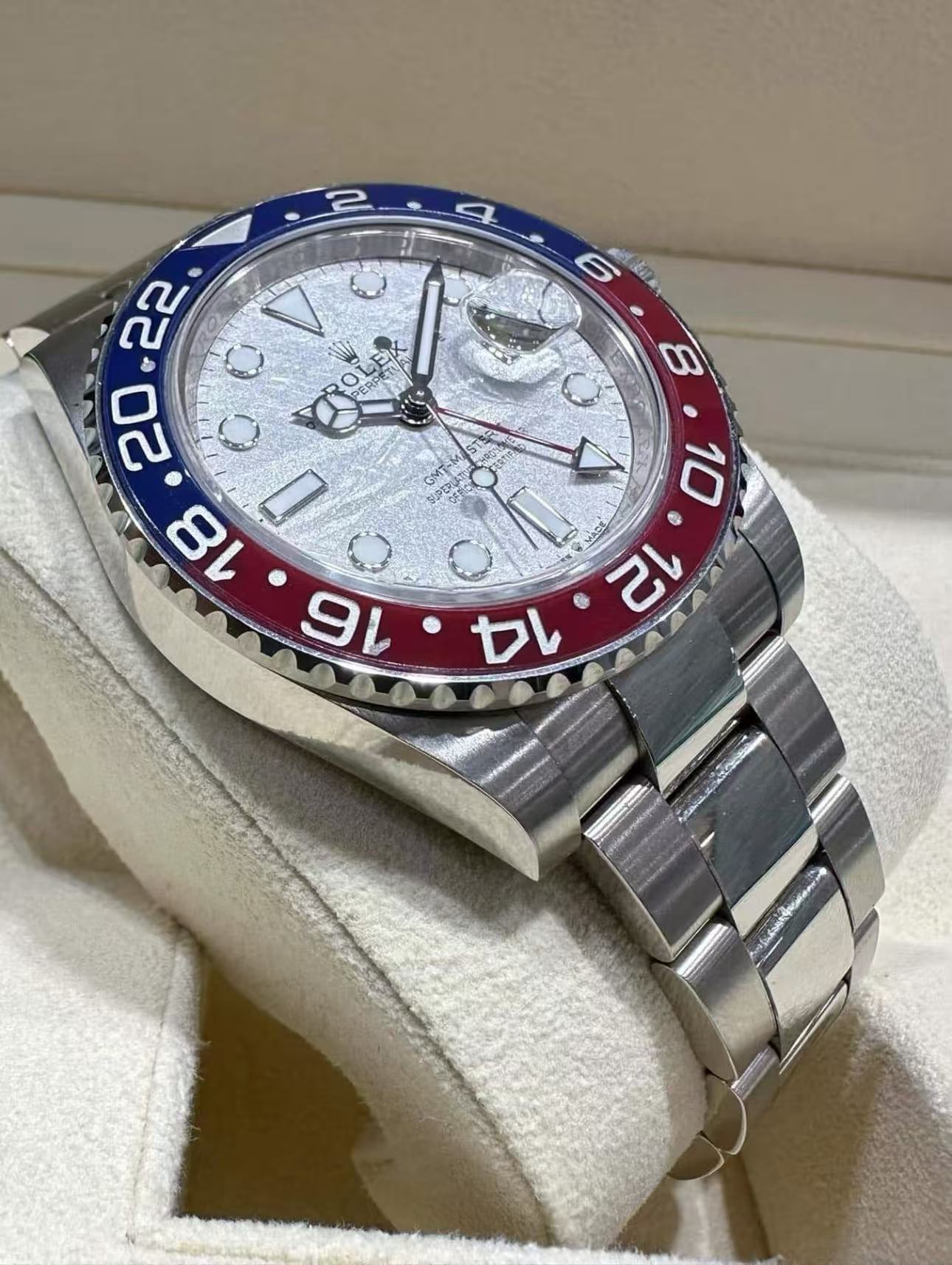 Rolex GMT Master II Pepsi SuperClone Swiss Replica Watch RefM126719BLRO 3285 Swiss Movement - SuperClonesRolex