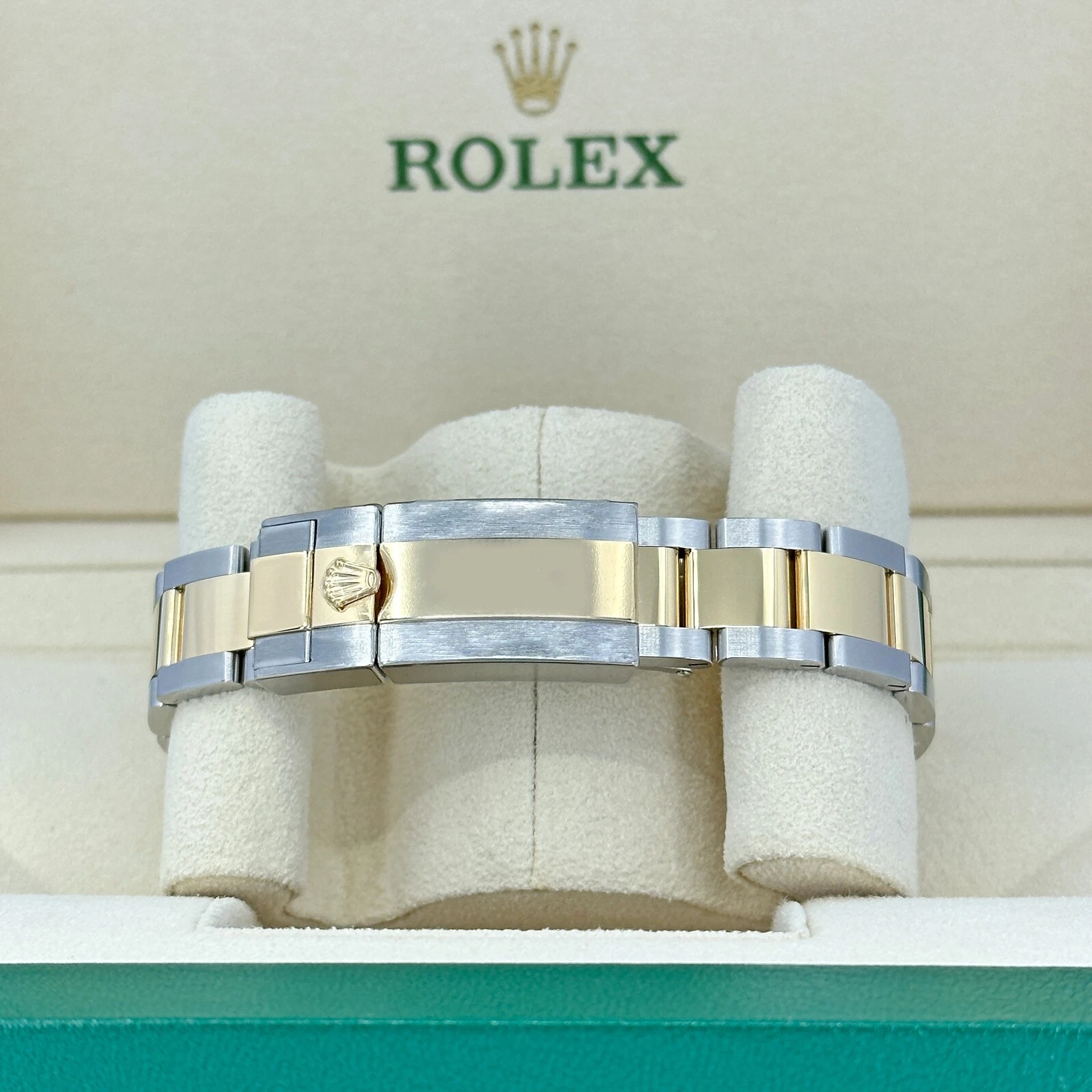 Rolex Explorer 40mm Super Clone Swiss Replica Watch Ref 124273丨3230 Swiss Movement - SuperClonesRolex