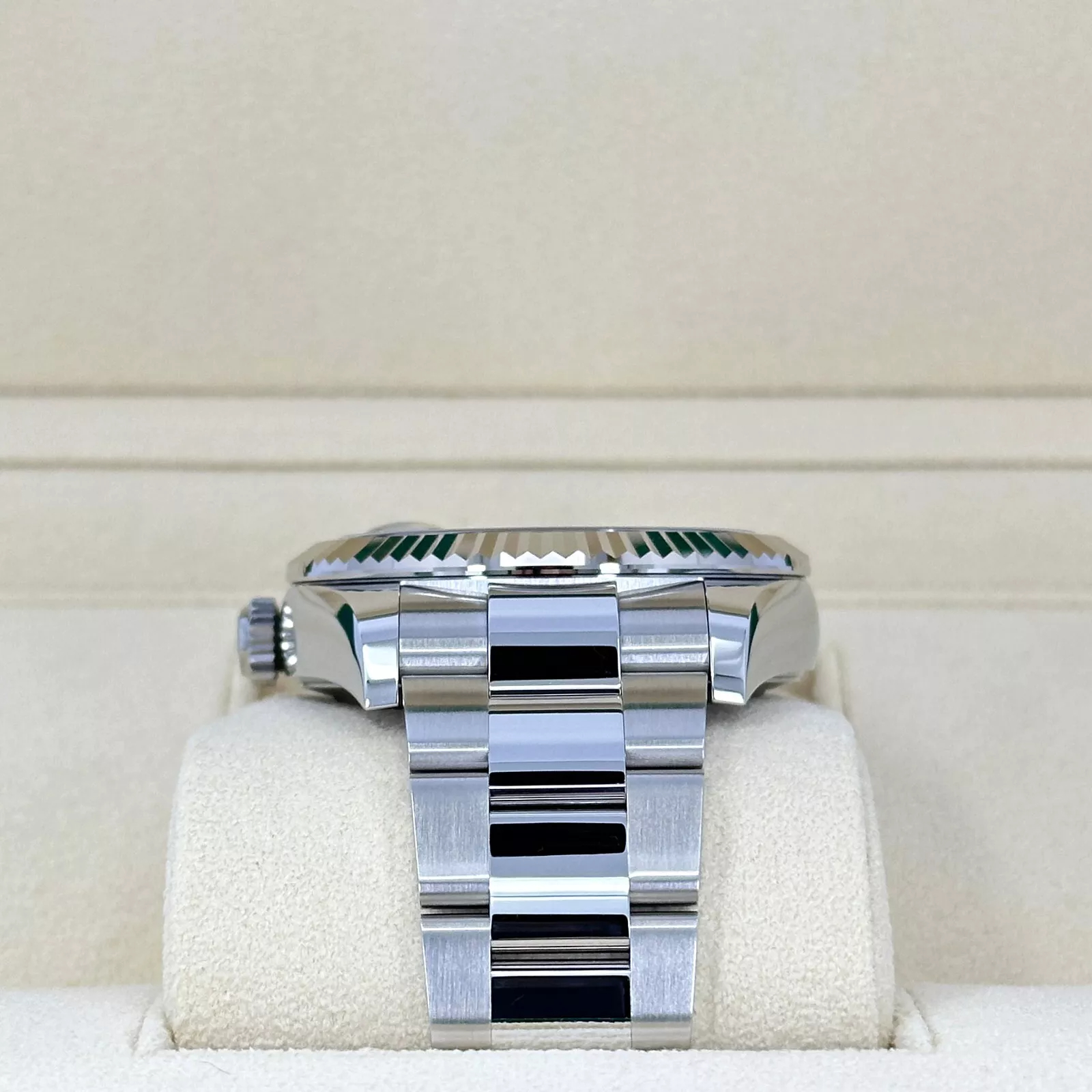 Rolex Sky-Dweller Blue Dial Super Clone Swiss Replica WatchOyster Bracelet Ref 336934-9002 Swiss Movement - SuperClonesRolex