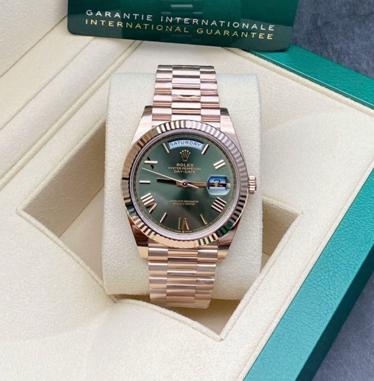 Rolex Day-Date Super Clone Swiss Replica Watch Ref 128235-0089 3255 Swiss Movement - SuperClonesRolex