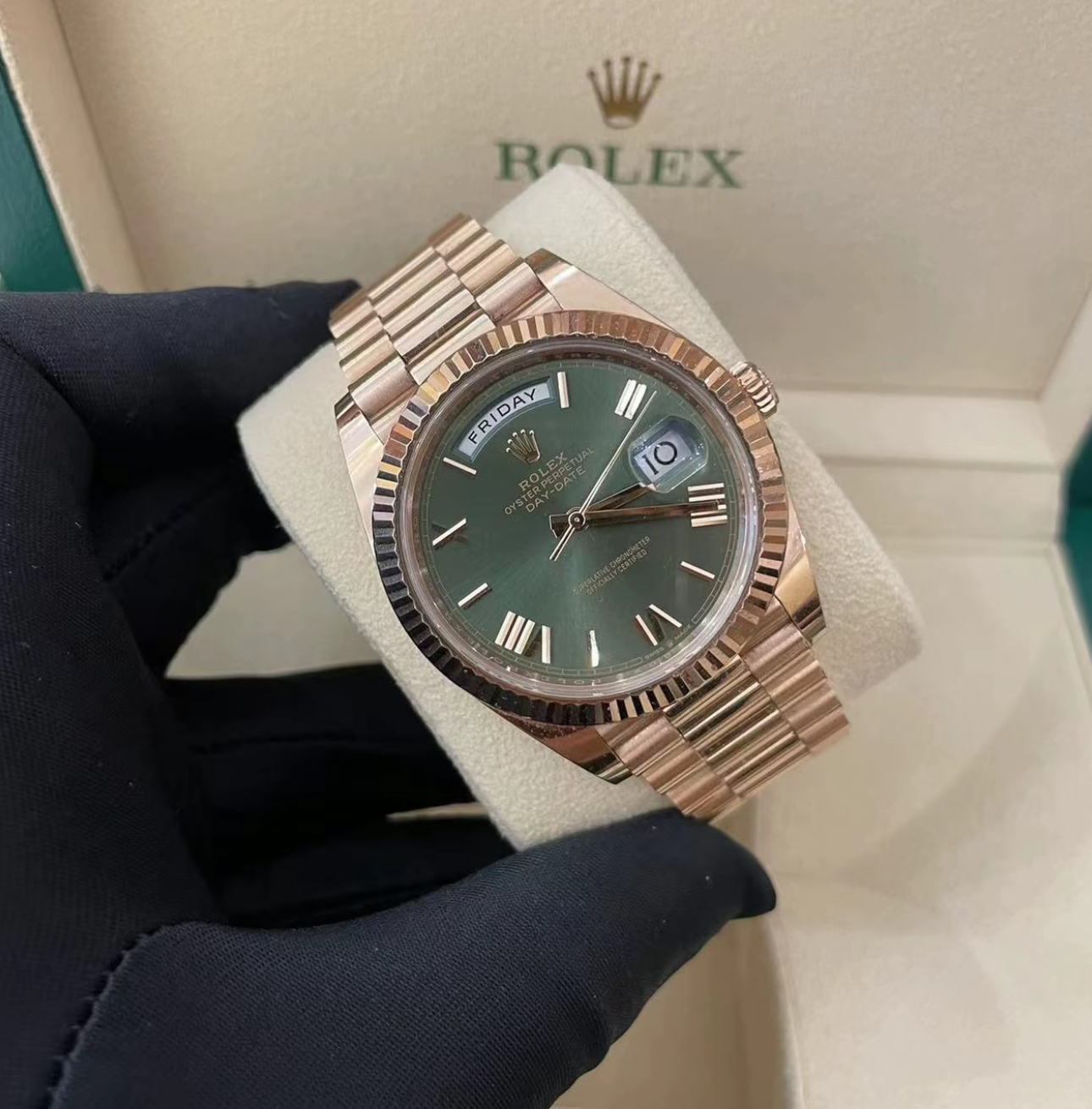 Rolex Day-Date Super Clone Swiss Replica Watch Ref 128235-0089 3255 Swiss Movement - SuperClonesRolex