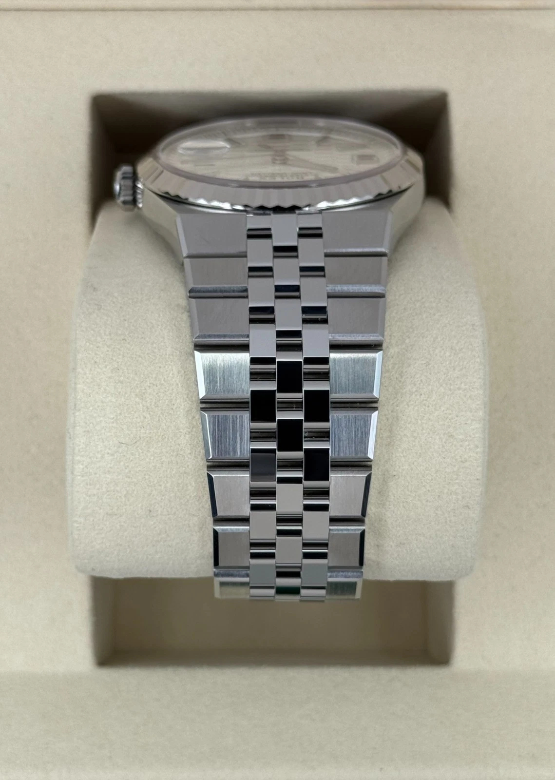 Rolex Land-Dweller 40mm Super Clone Replica Swiss Watch Ref M127334-0001 7135 Swiss Movement - SuperClonesRolex