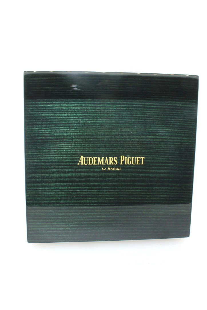 Audemars Piguet Royal Oak Frosted Black Dial Ladies 18k White Gold Watch 67653BC.GG.1263BC.02