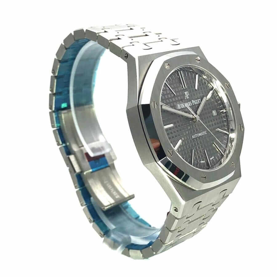 Audemars Piguet Royal Oak 15400ST.OO.1220ST.04 Replica Audemars Piguet