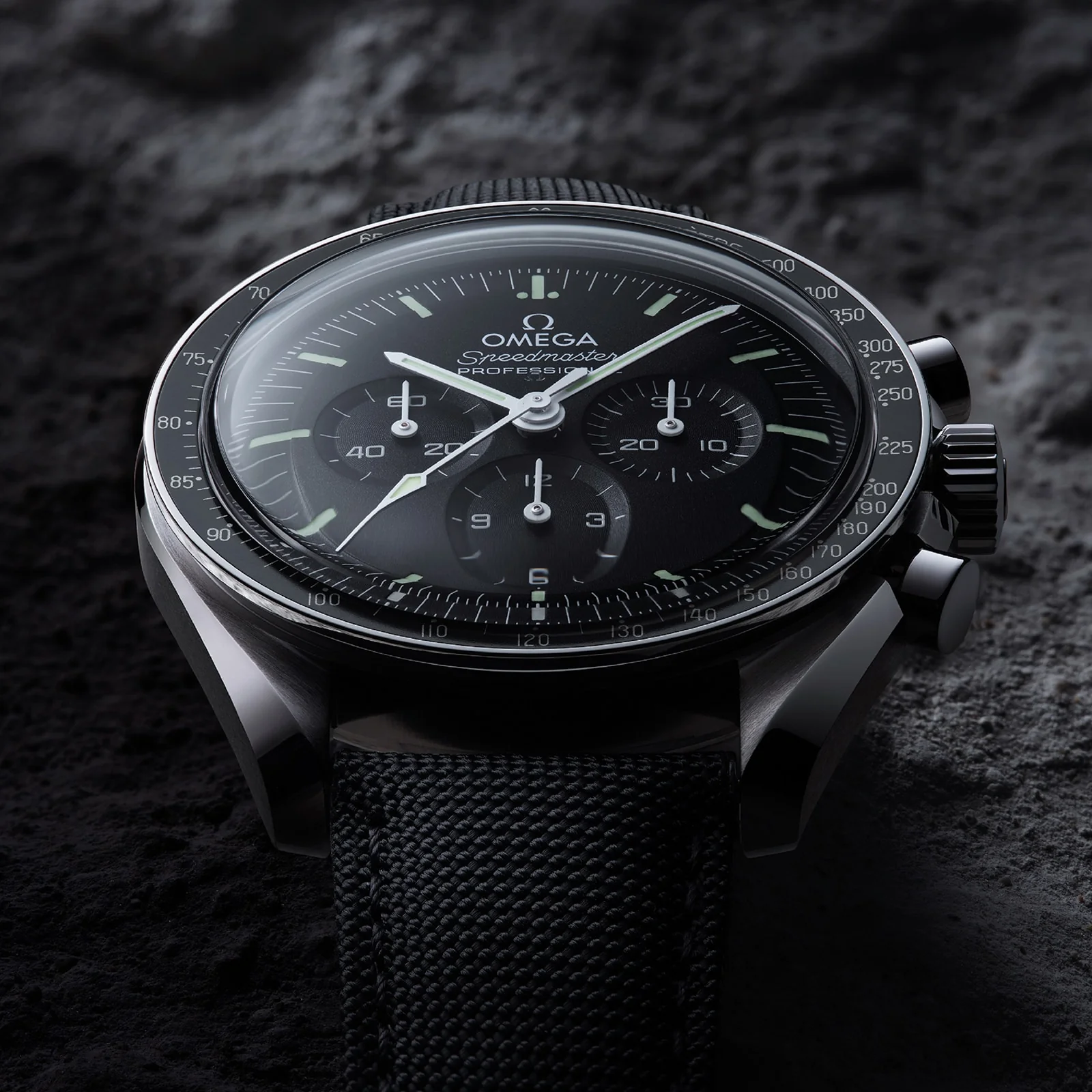 OMEGA Speedmaster Moonwatch Professional Men's