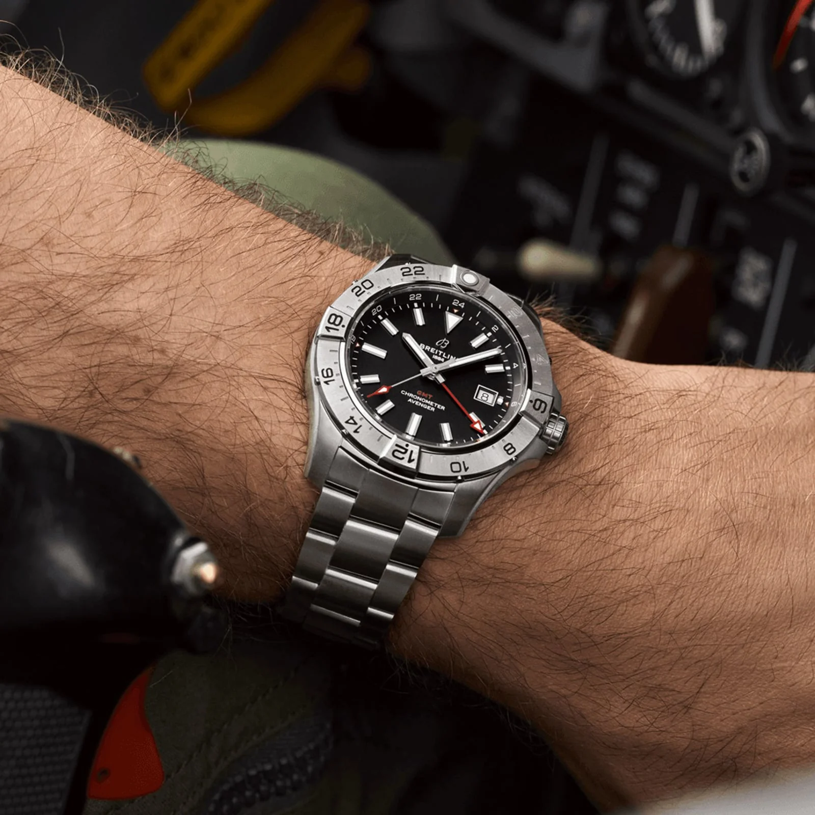 Breitling Avenger Automatic GMT 44 Men's