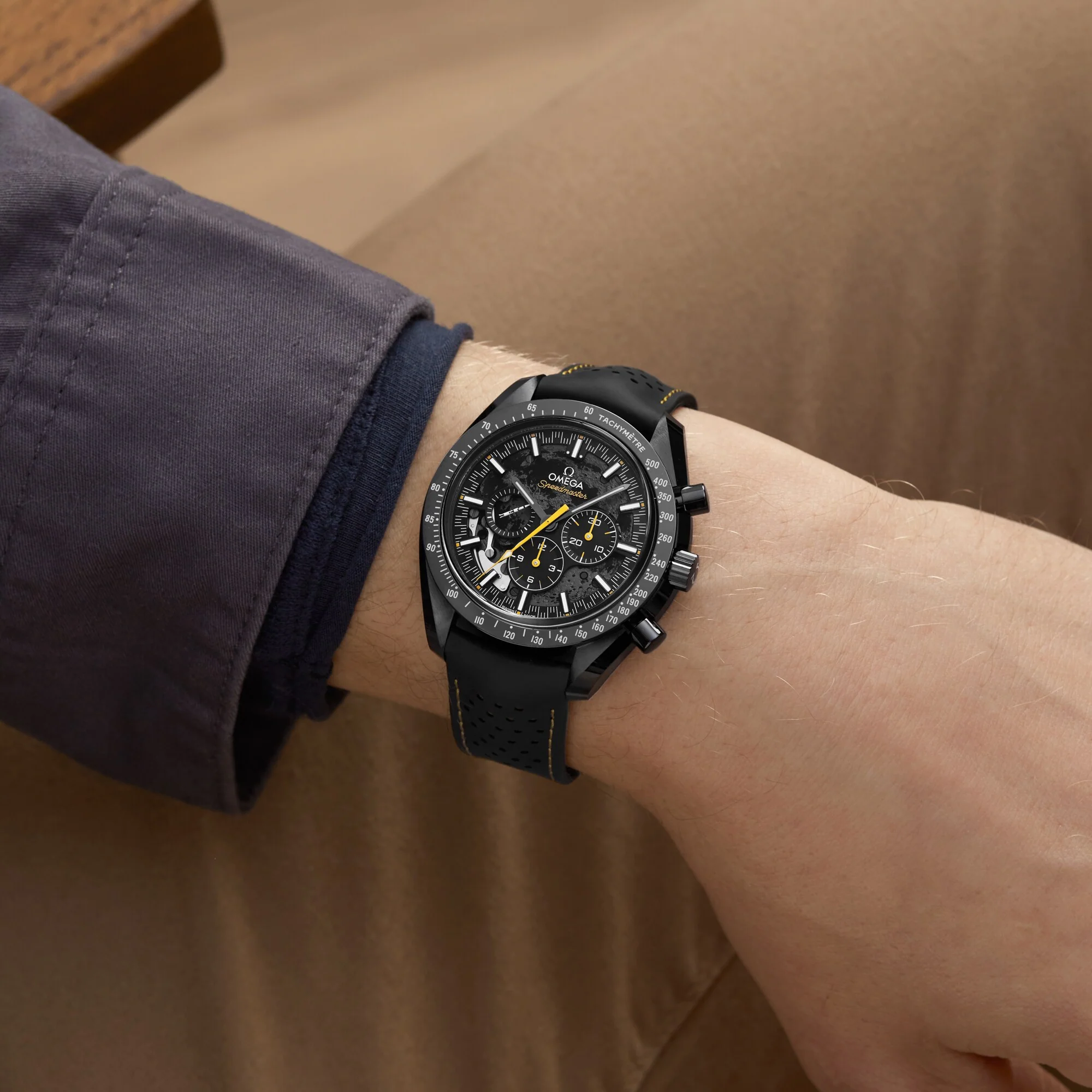 OMEGA Speedmaster Moonwatch Apollo 8 Dark Side Of The Moon Men's