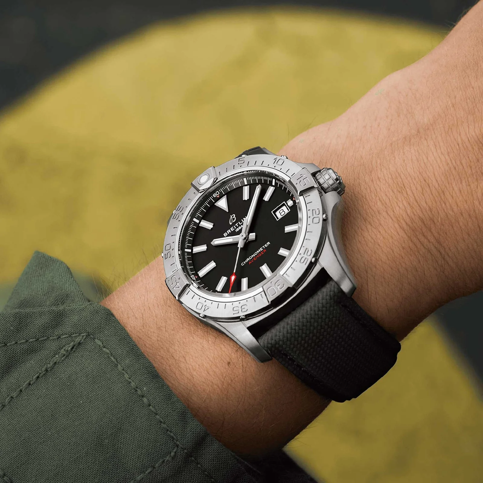 Breitling Avenger Automatic 42 Men's