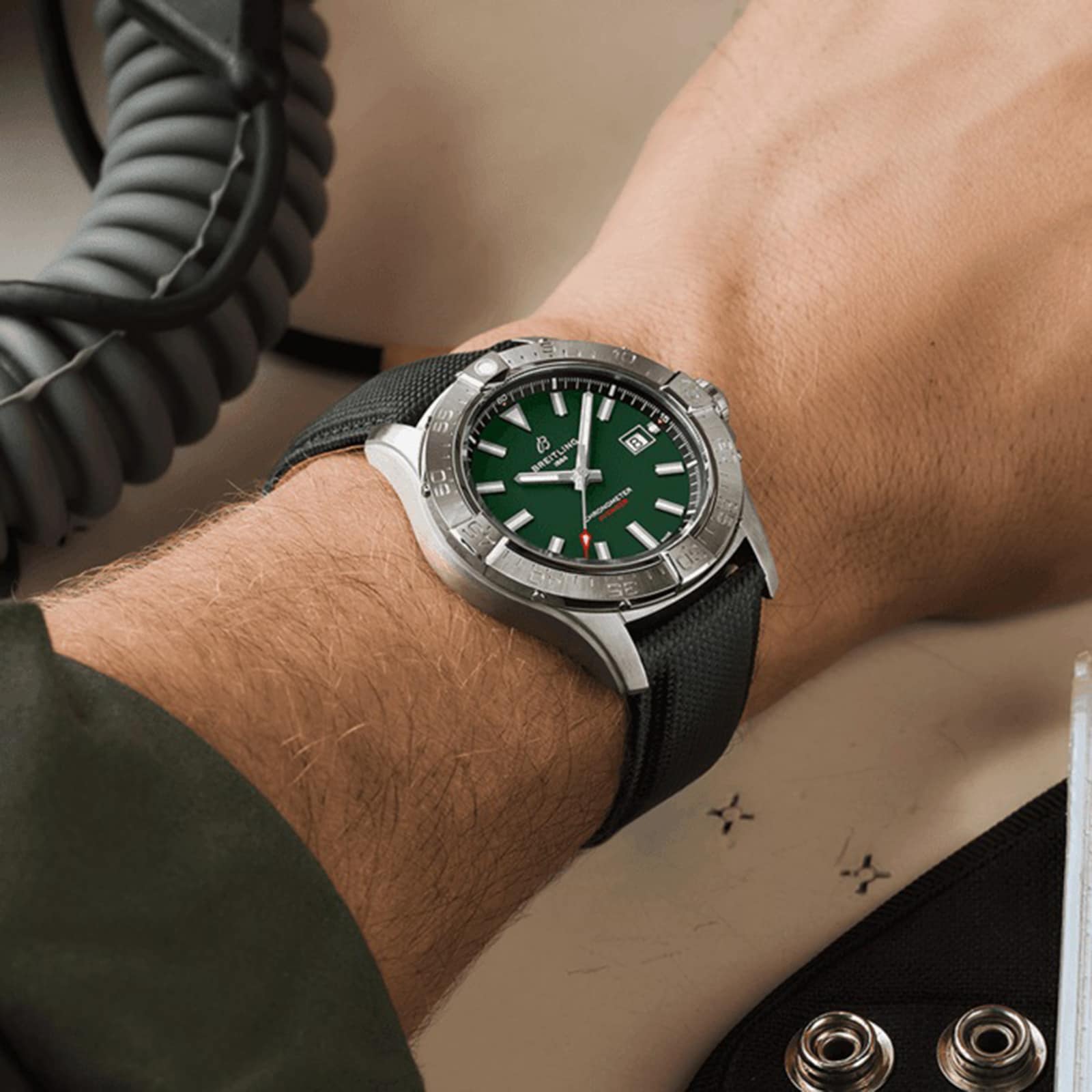 Breitling Avenger Automatic 42 Men's