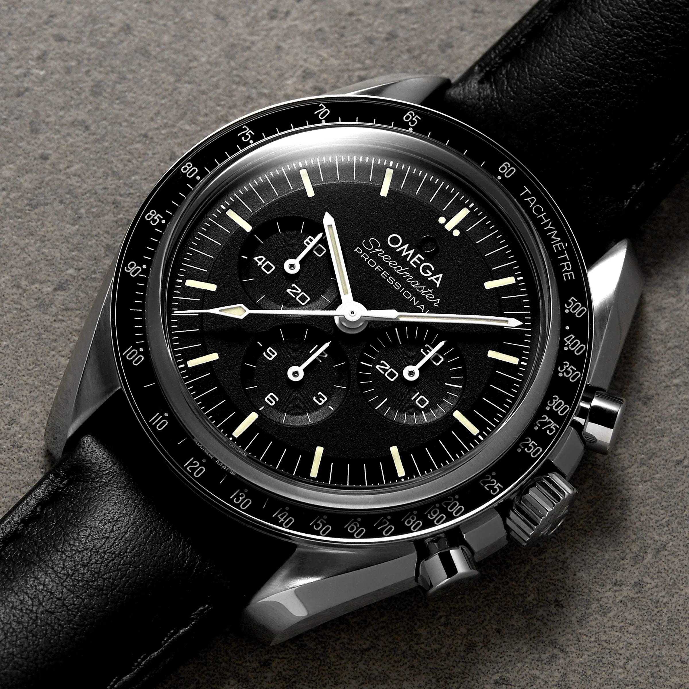 OMEGA Speedmaster Moonwatch Professional Men's