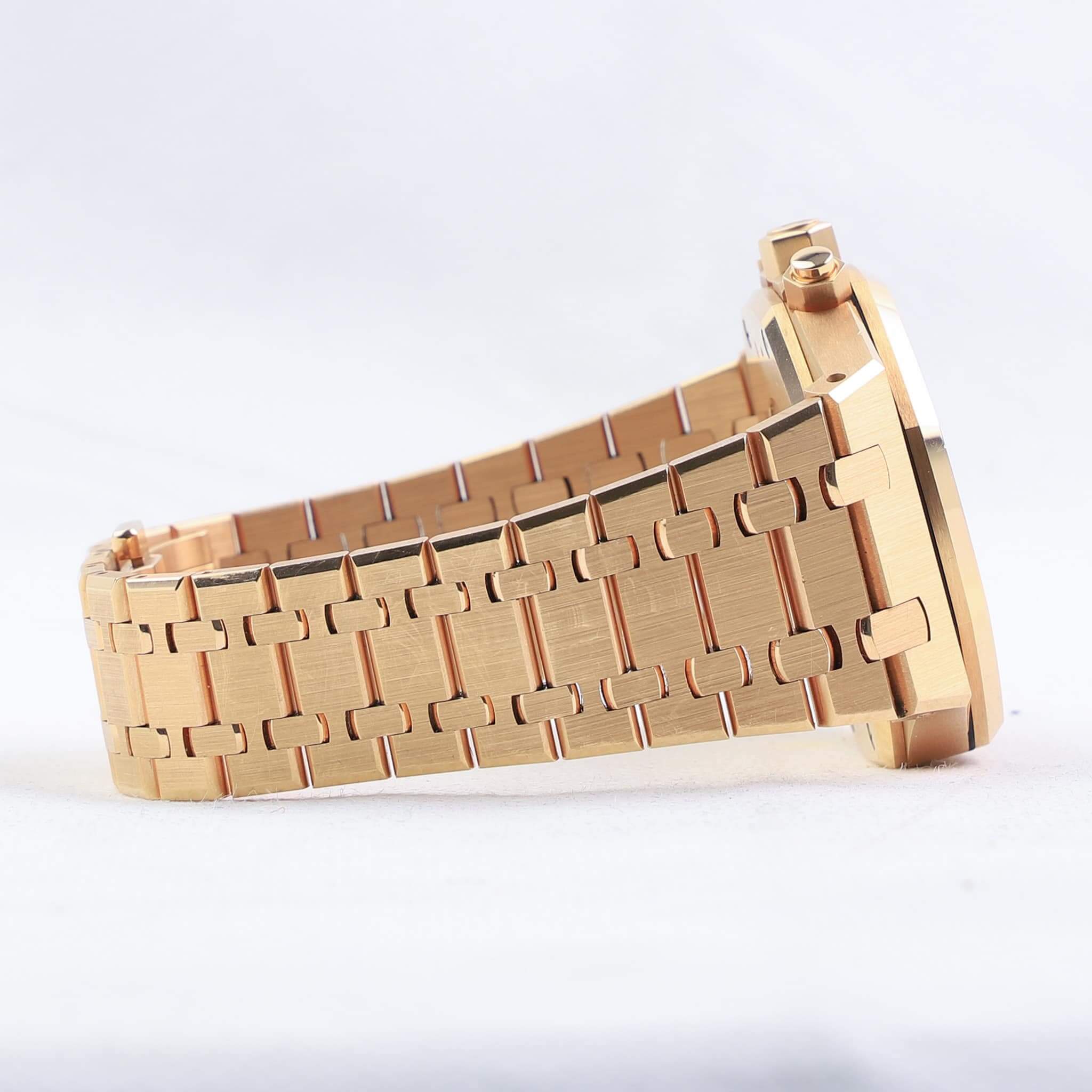 AP Royal Oaks Replica Audemars Piguet