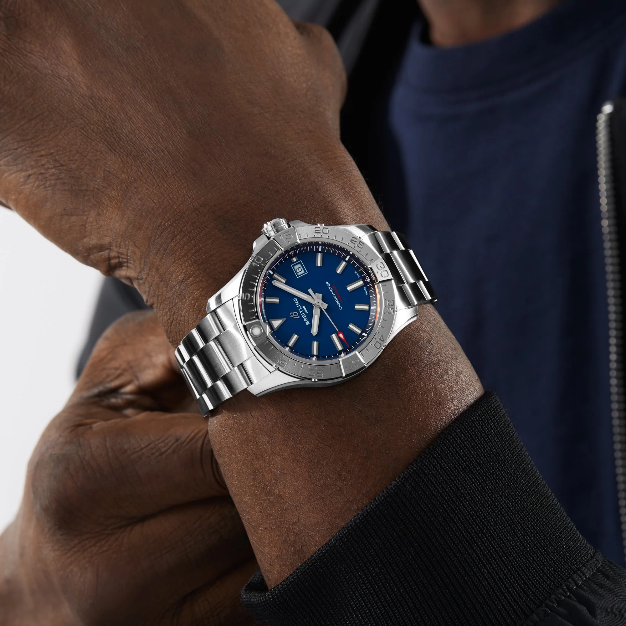 Breitling Avenger Automatic 42 Men's