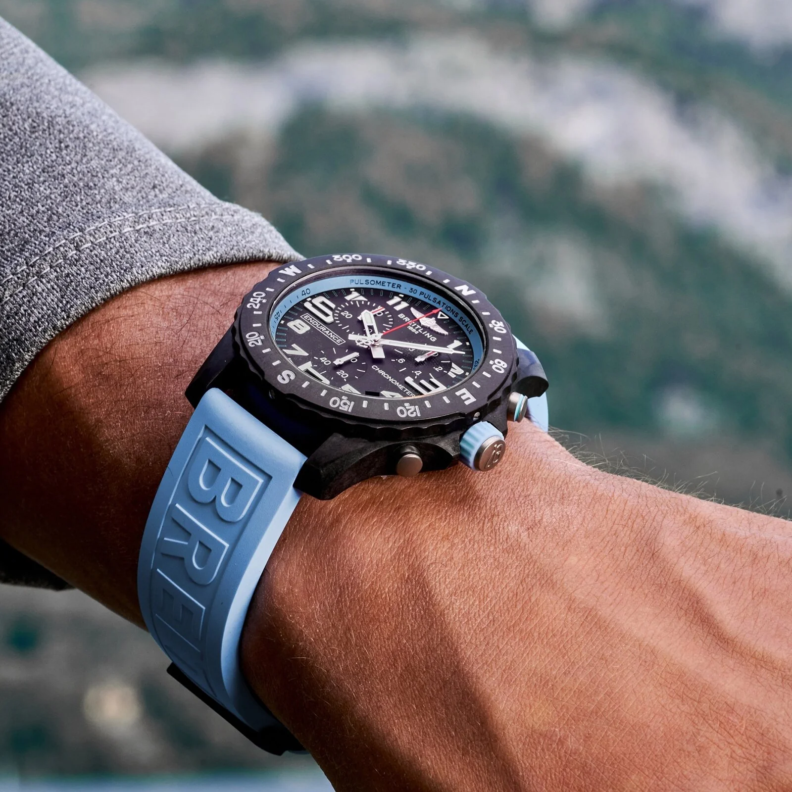 Breitling Endurance Pro 44 Men's