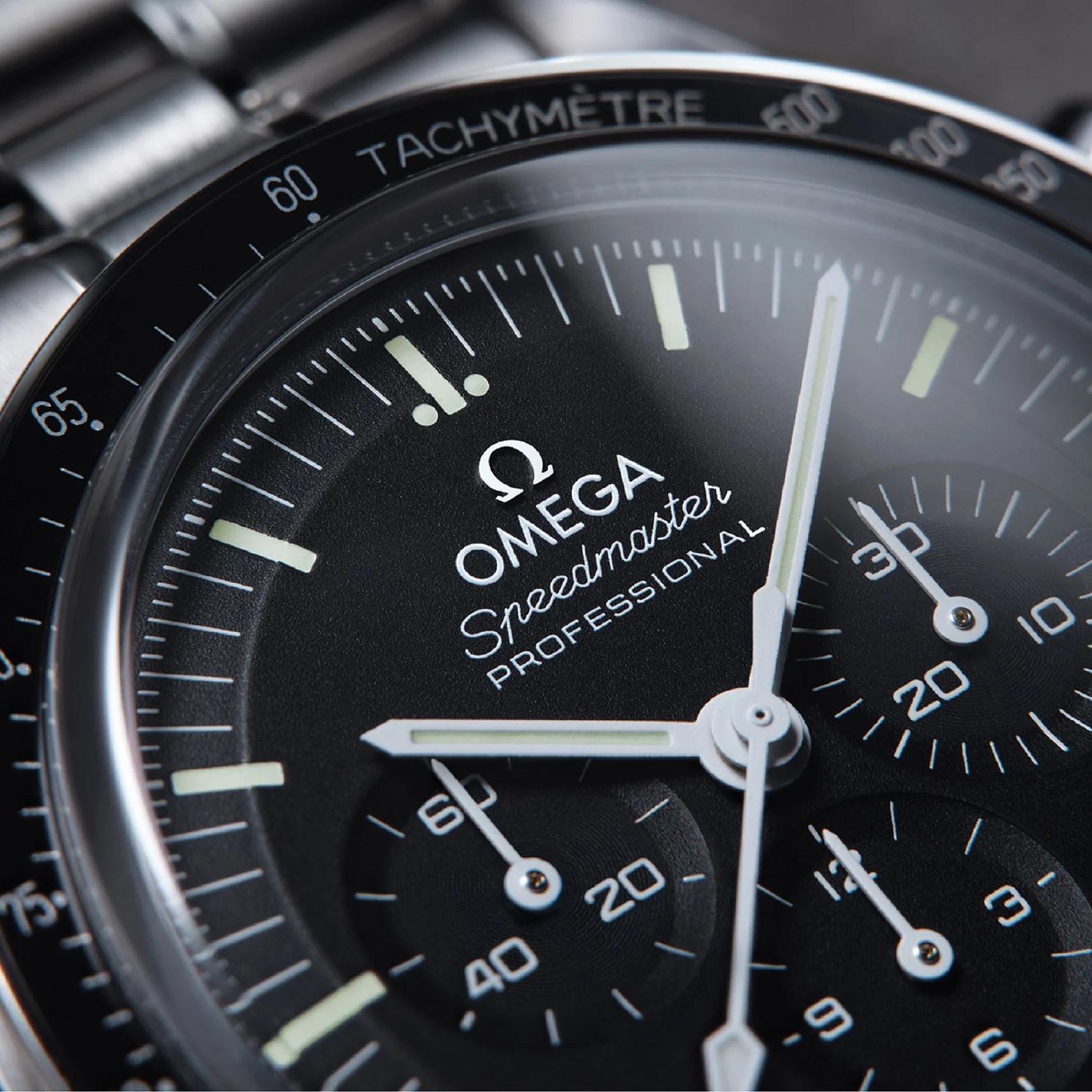 OMEGA Speedmaster Moonwatch Professional Men's