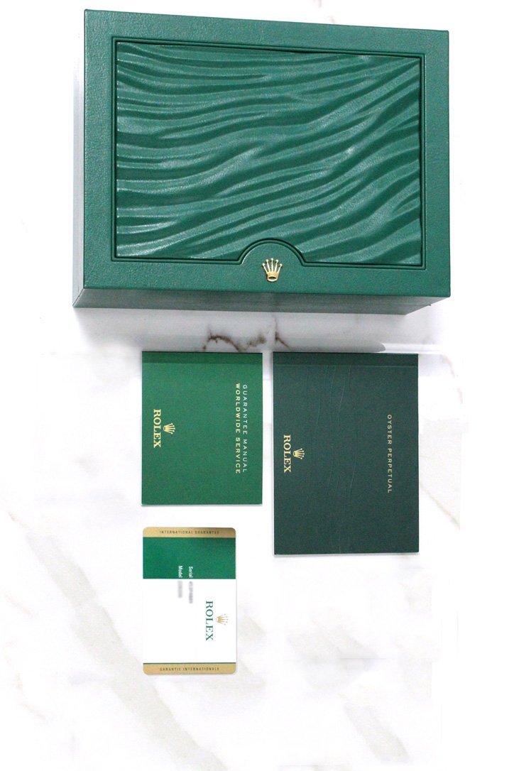 Rolex Datejust 31 Olive Green Diamond Dial Fluted Bezel 18K Yellow Gold Two Tone Jubilee Watch 278273 NP