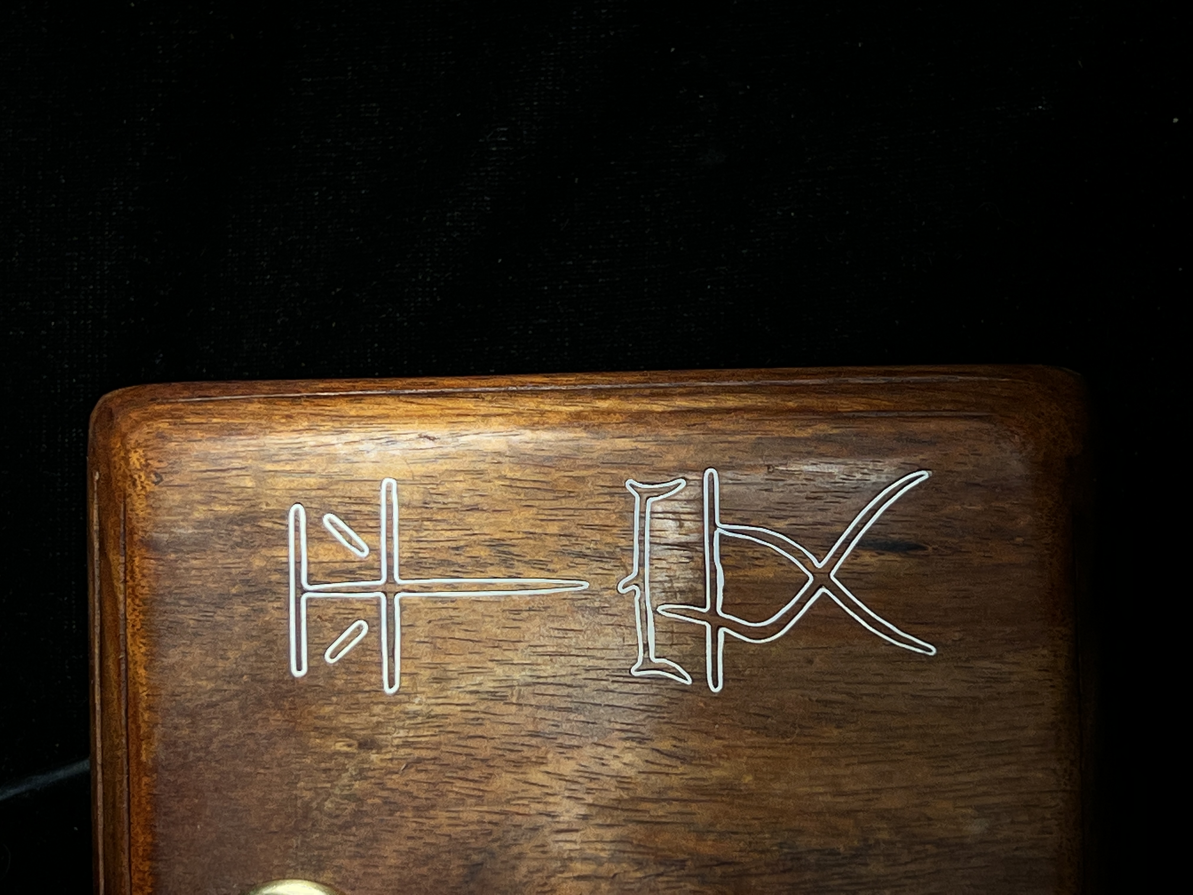 Original handmade retro industrial style silver-embedded table lamp 