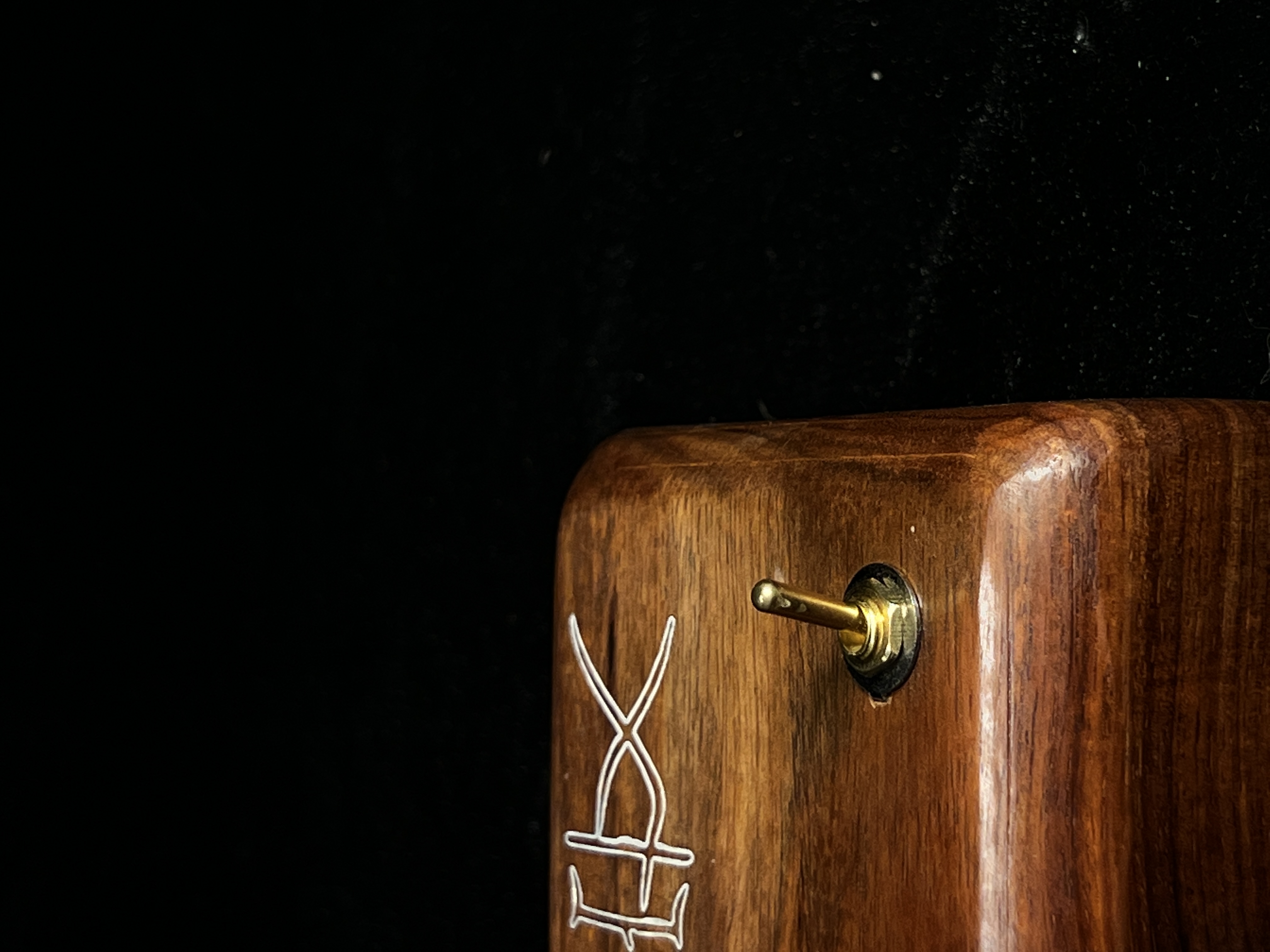 Original handmade retro industrial style silver-embedded table lamp 