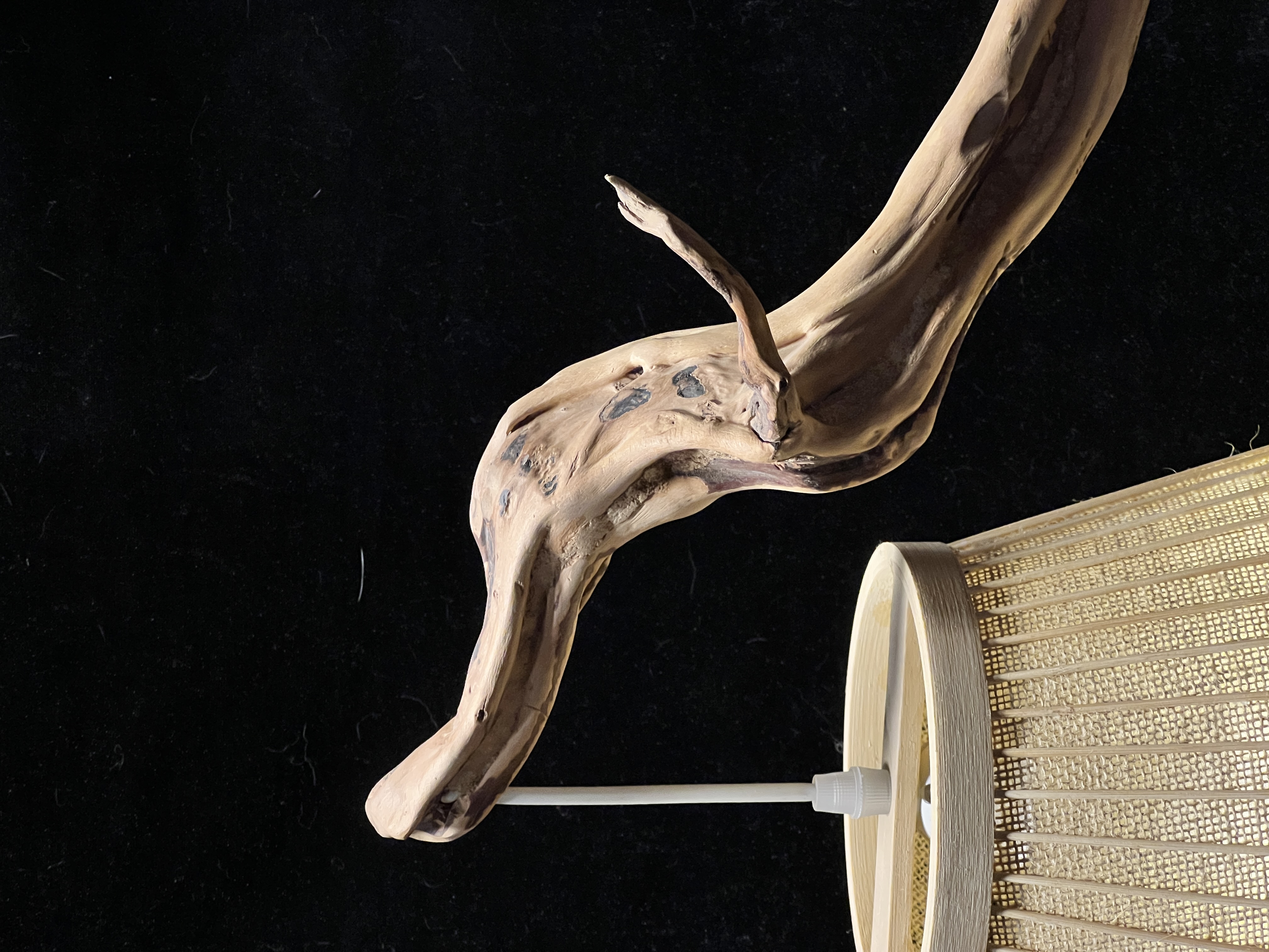 Original handmade retro Chinese root art table lamp 