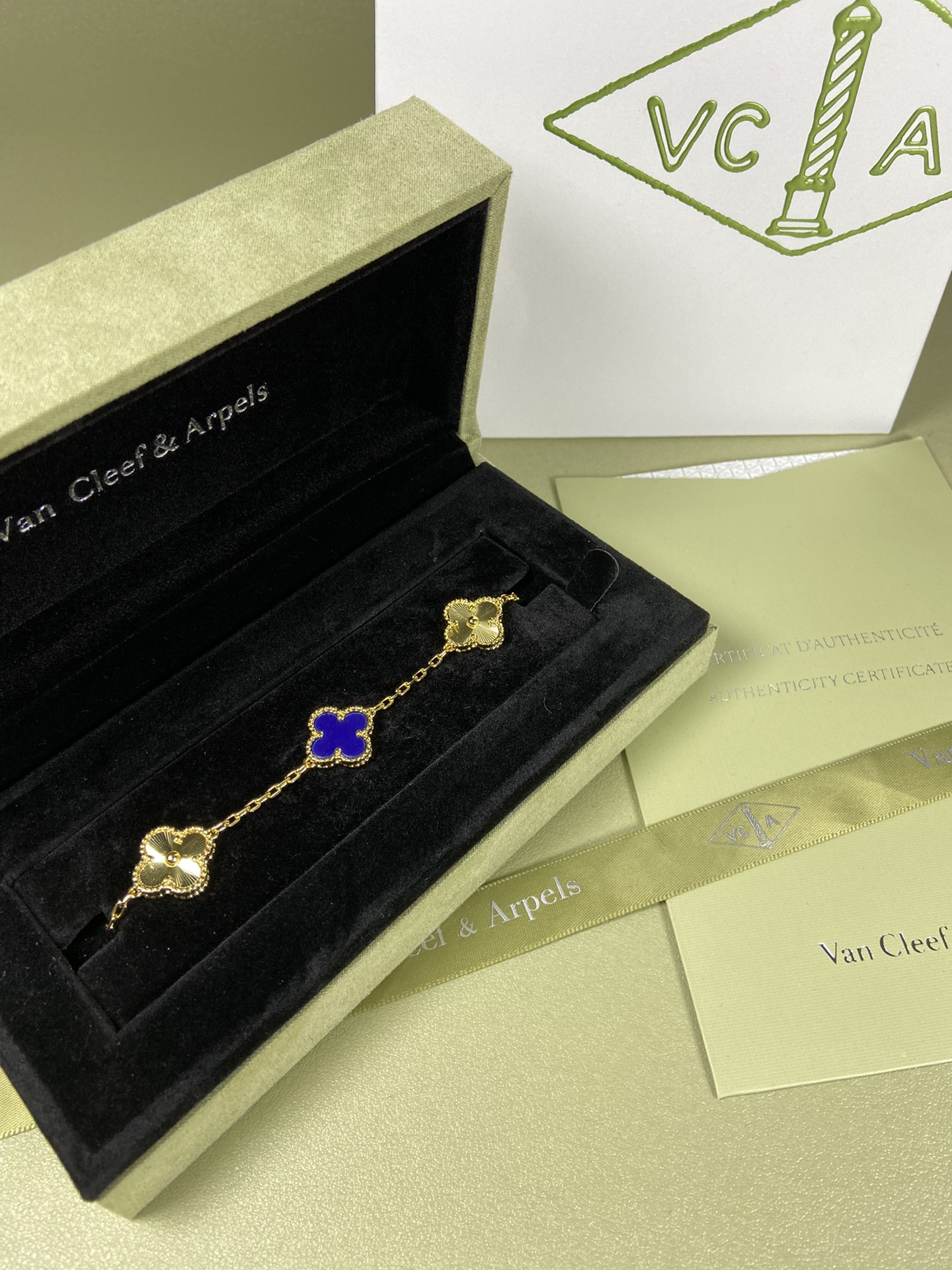 Van Cleef & Arpels lapis lazuli clover bracelet