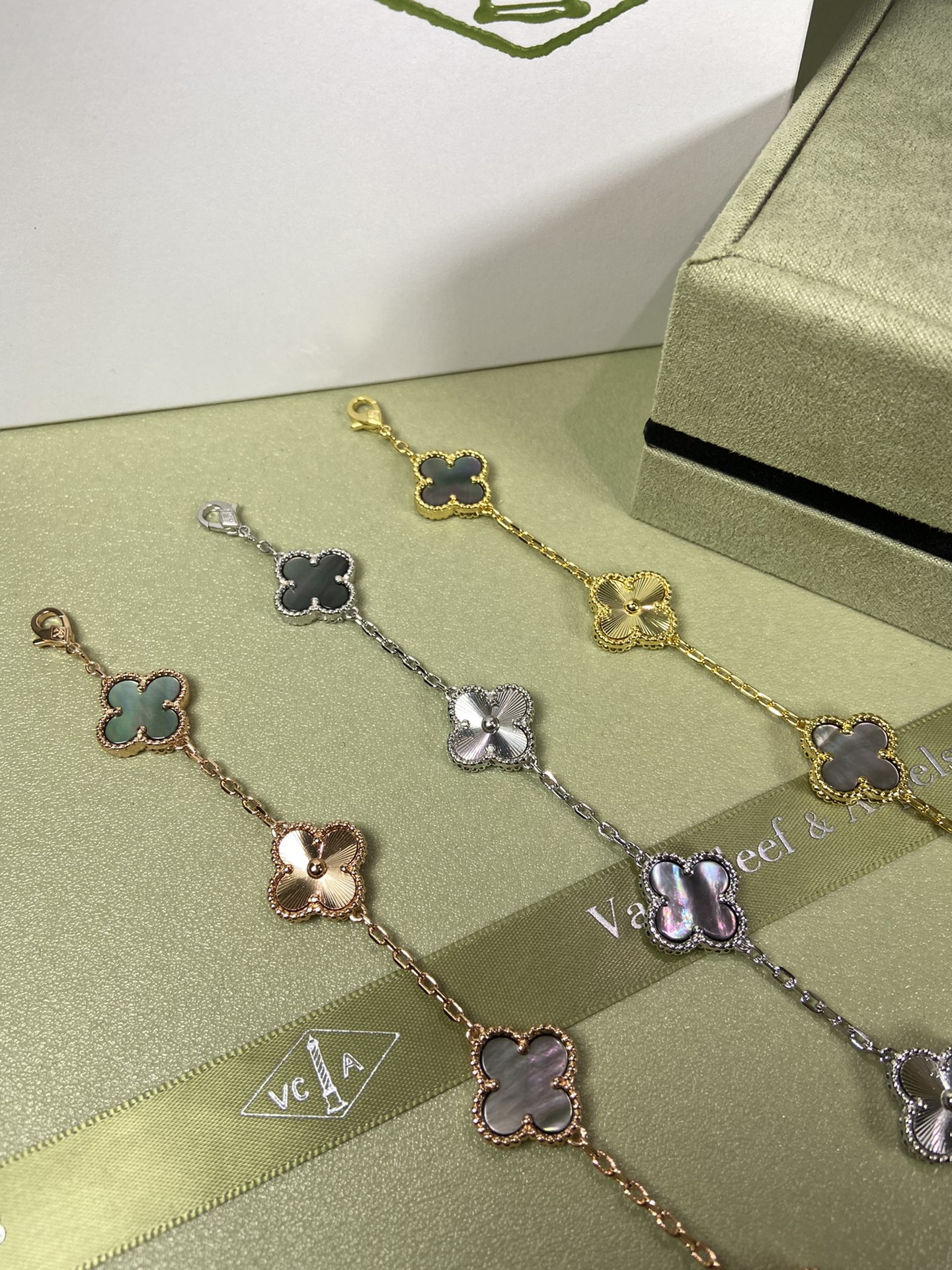 Van Cleef & Arpels grey mother-of-pearl four-leaf clover bracelet