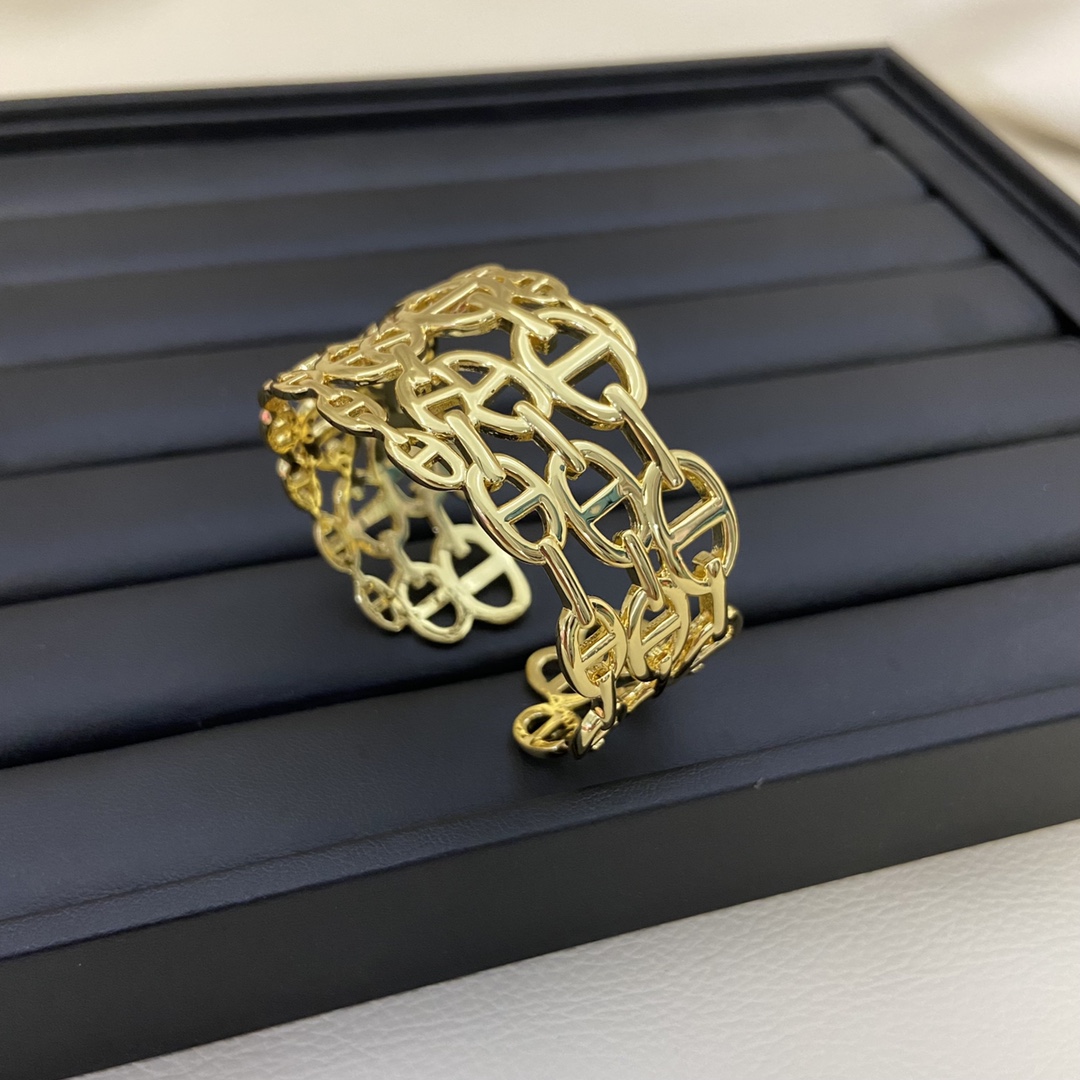 Hermes bracelet New openwork glossy pig's nose bracelet