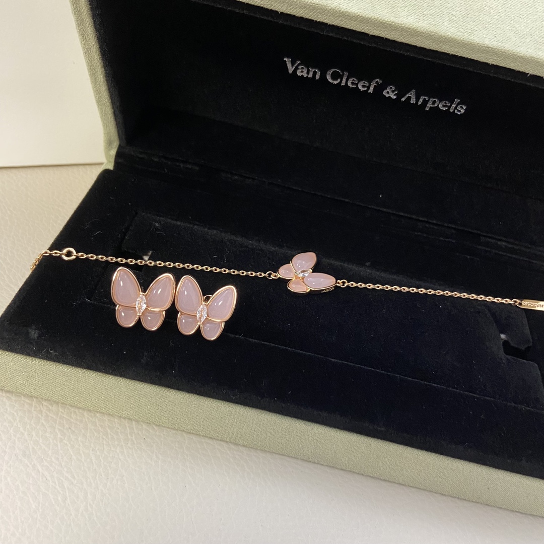 Van Cleef & Arpels Bracelet Classic Pink Butterfly Bracelet